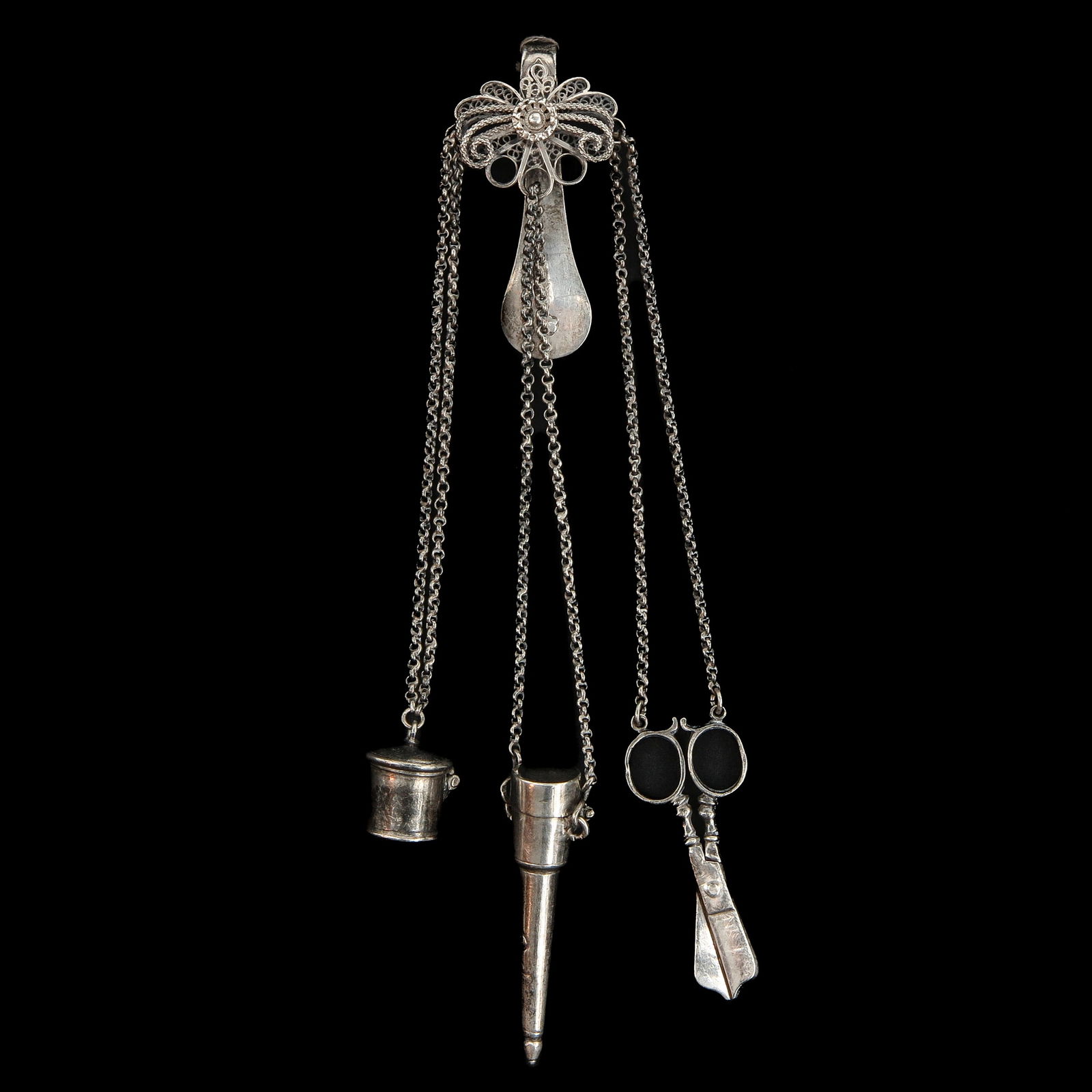 A Doll Chatelaine (1 of 6)