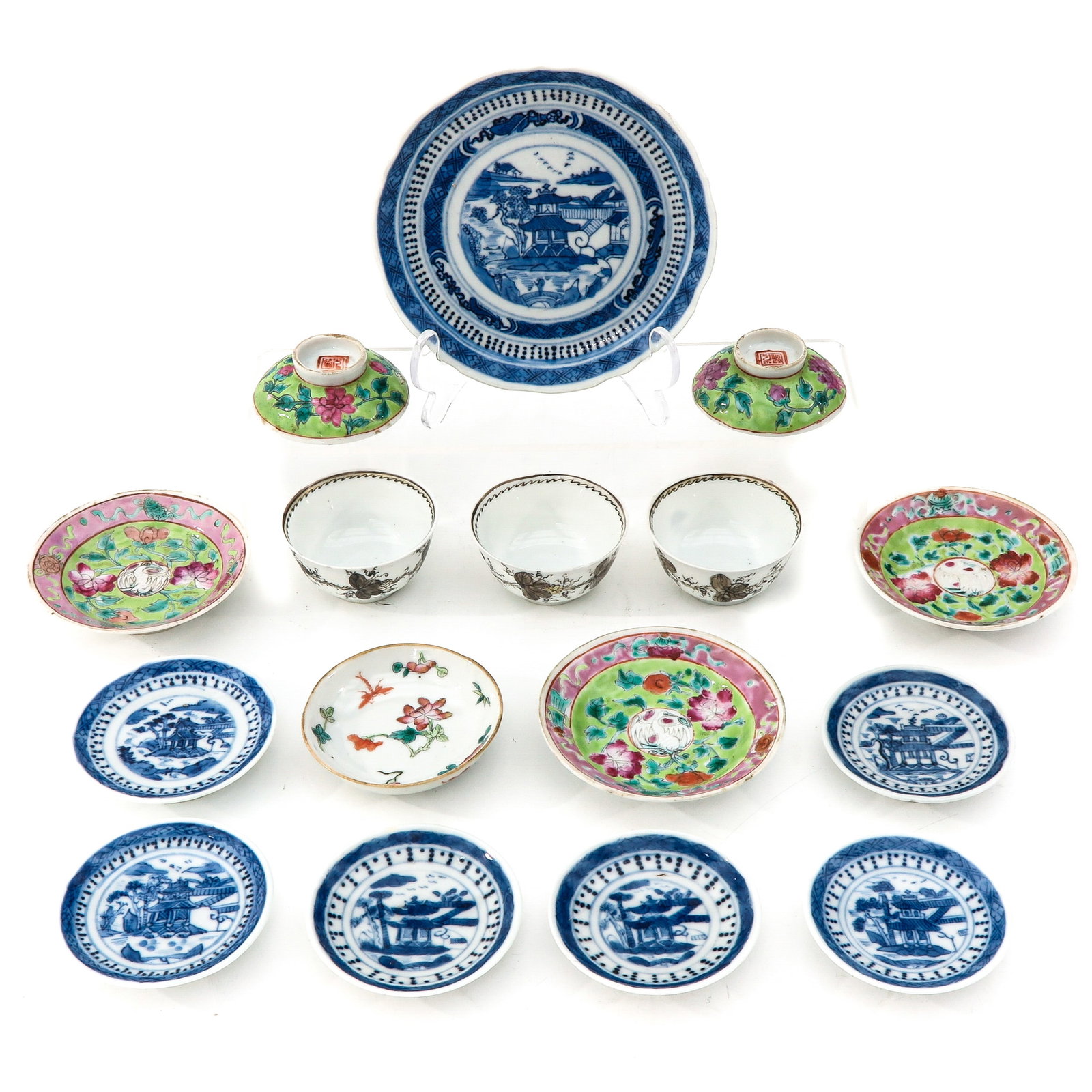 A Varied Collection of Porcelain: 16 pieces, including 18th Centry, largest saucer is 13 cm. in diameter, chip and hairline.