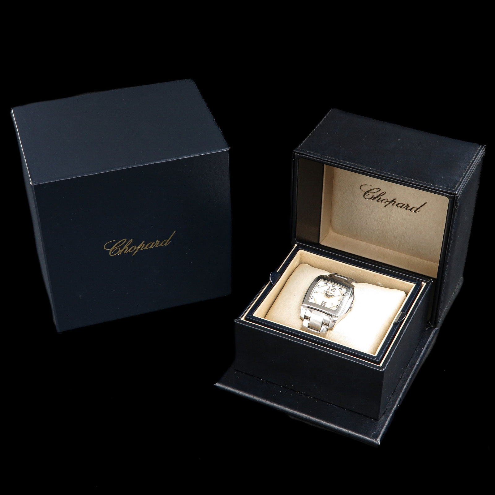 A Ladies Watch (1 of 6)