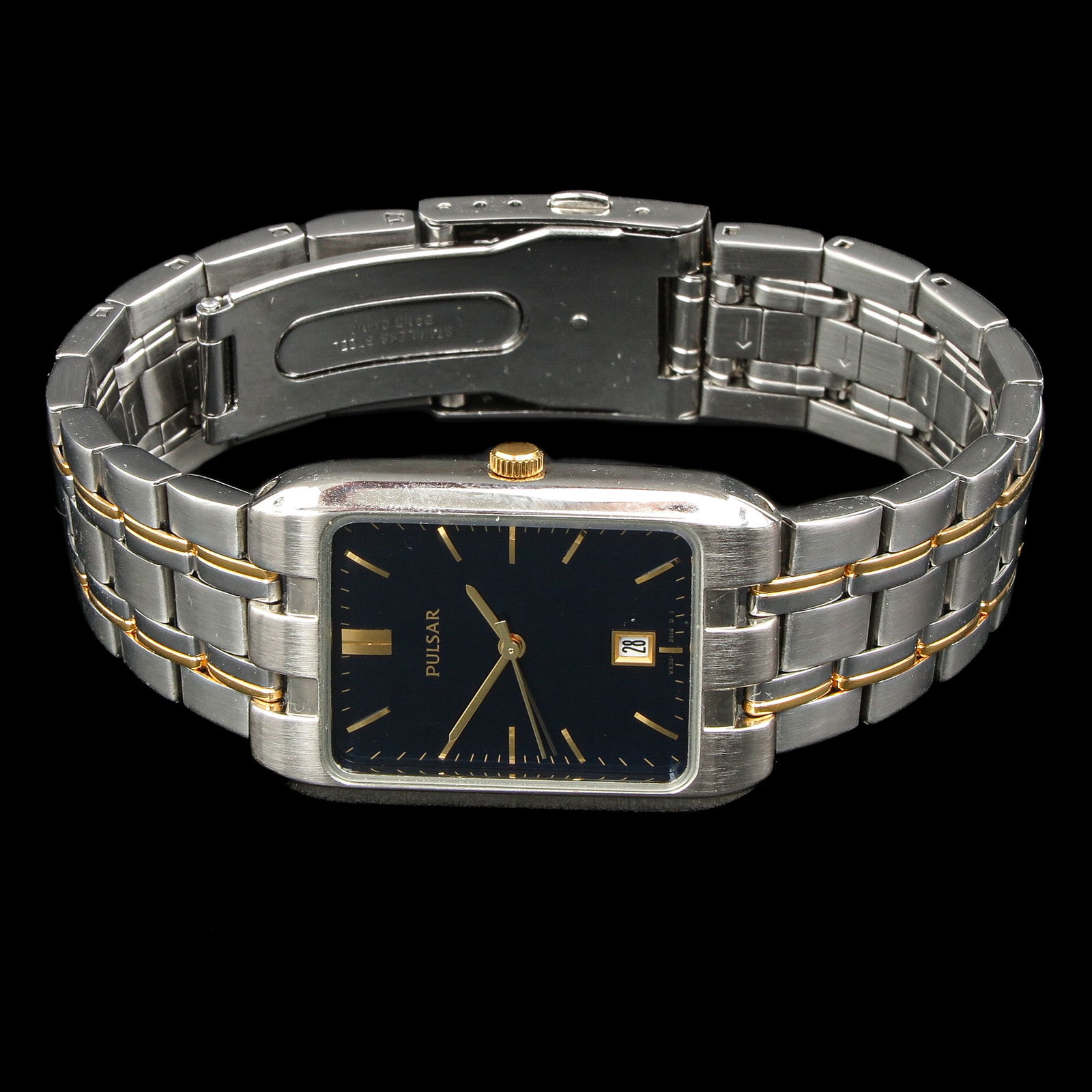 A Men's Watch (1 of 4)