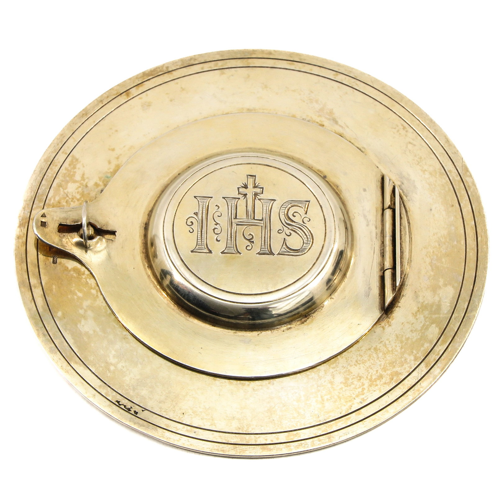 A Hosti Box: silver, diameter 10 cm.