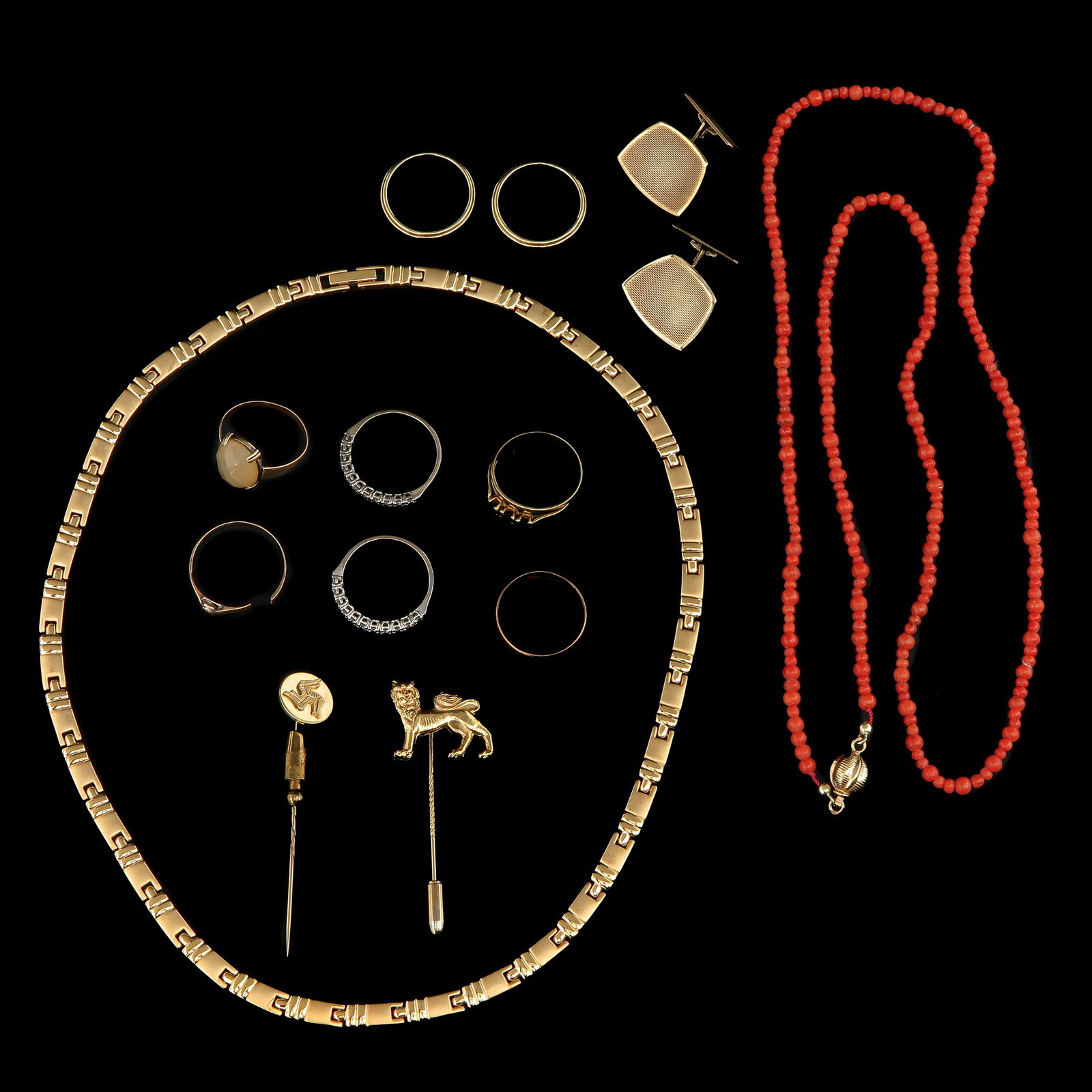 An Assortment of Jewelry: jewellery, incl. gold rings, partly set with diamonds