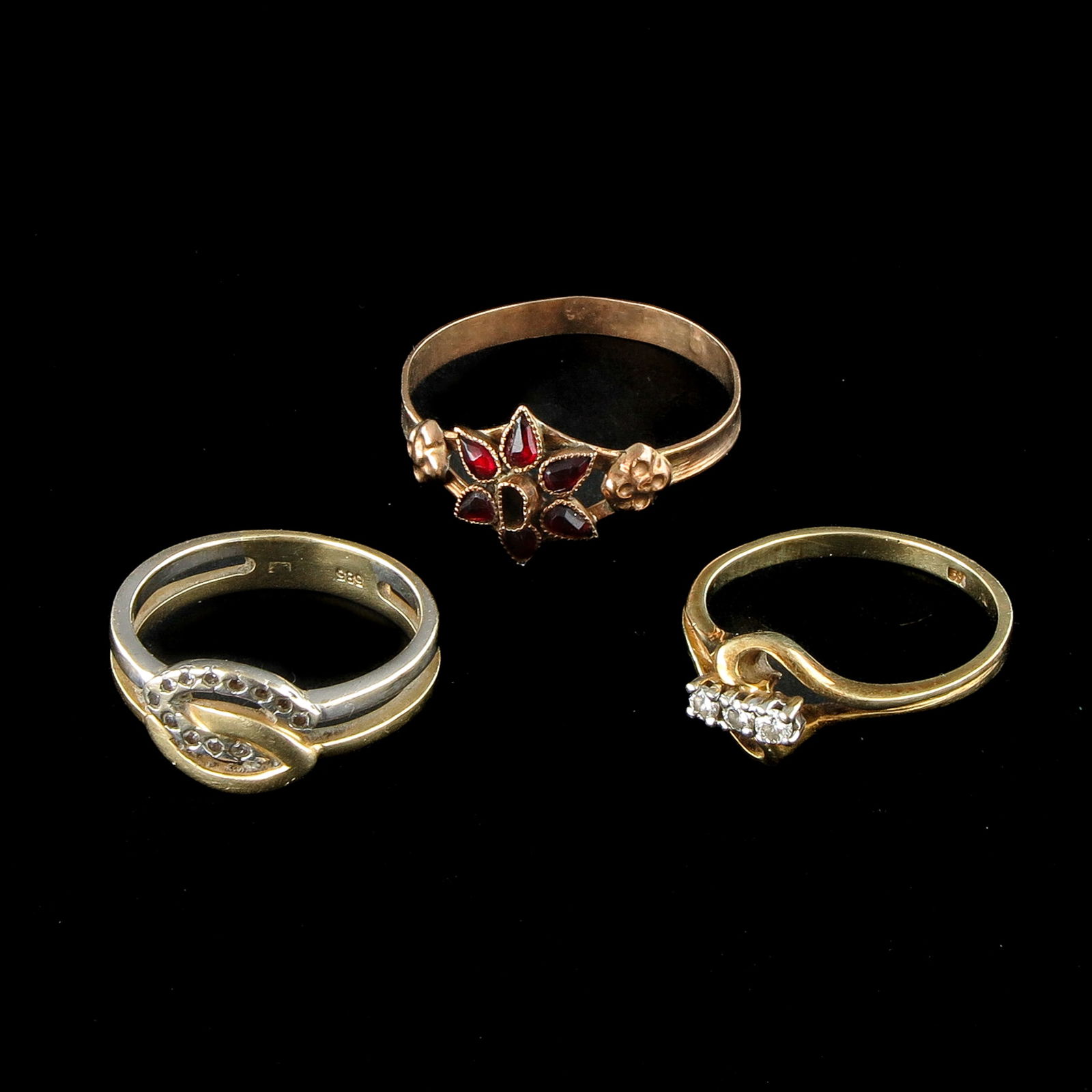 A Group of Three Ladies Rings (1 of 10)