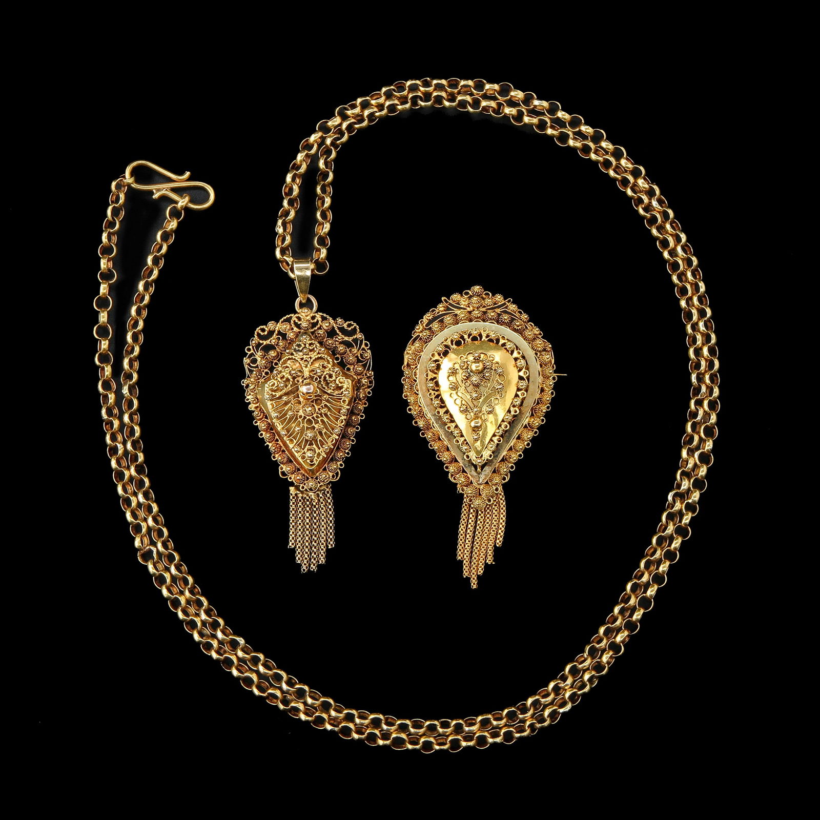 A Group of Jewelry (1 of 8)