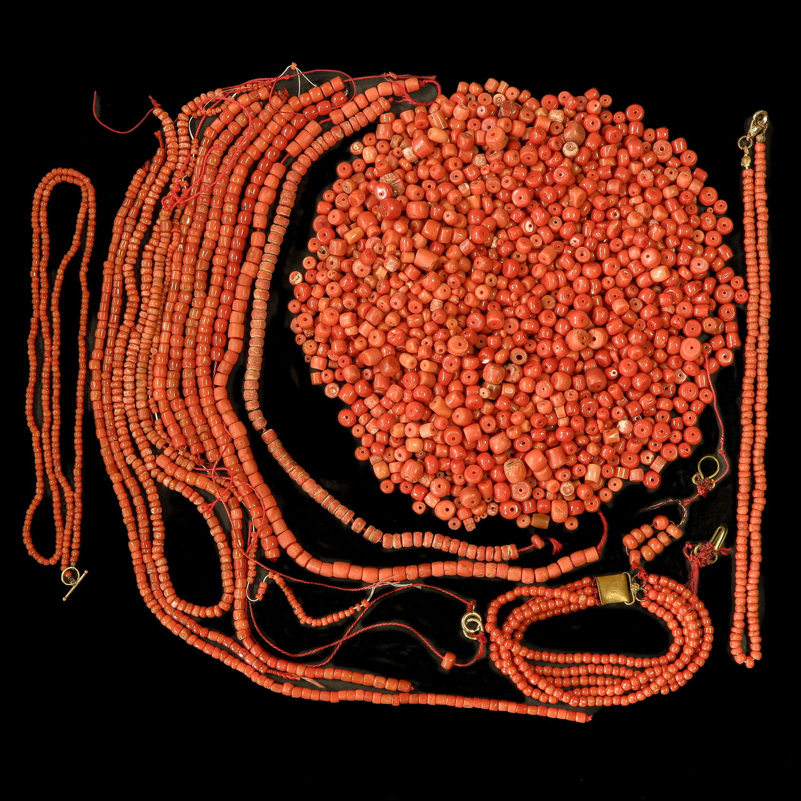 A Lot of 19th Century Red Coral Beads (1 of 5)