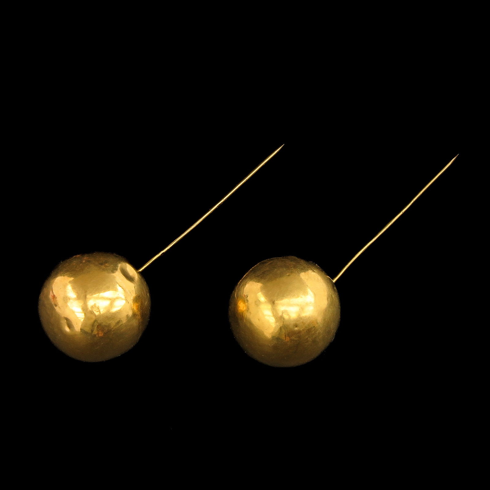 A Pair of Gold Hat Pins (1 of 4)