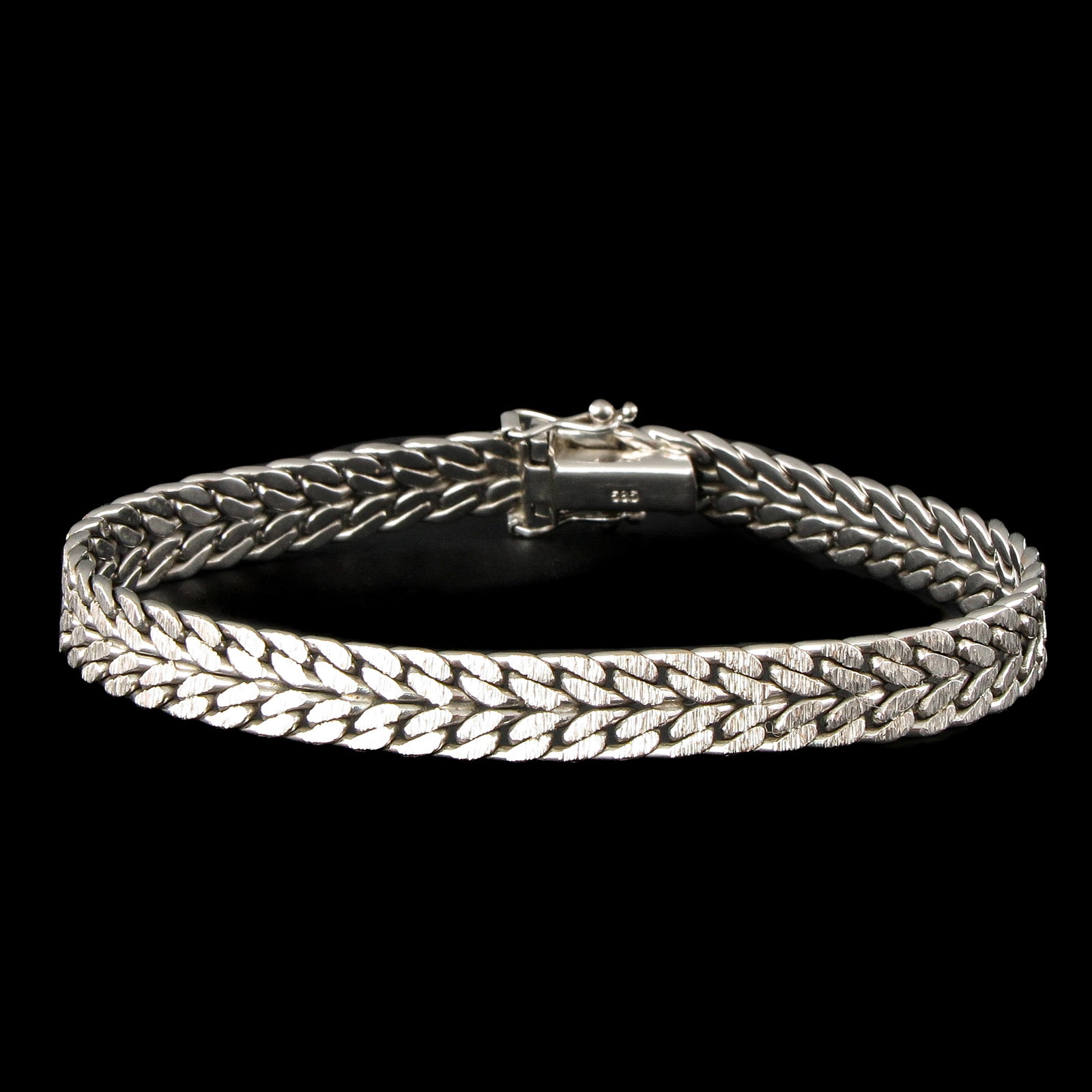 A 14KG Bracelet: 14 ct. gold, length 18.5 cm.