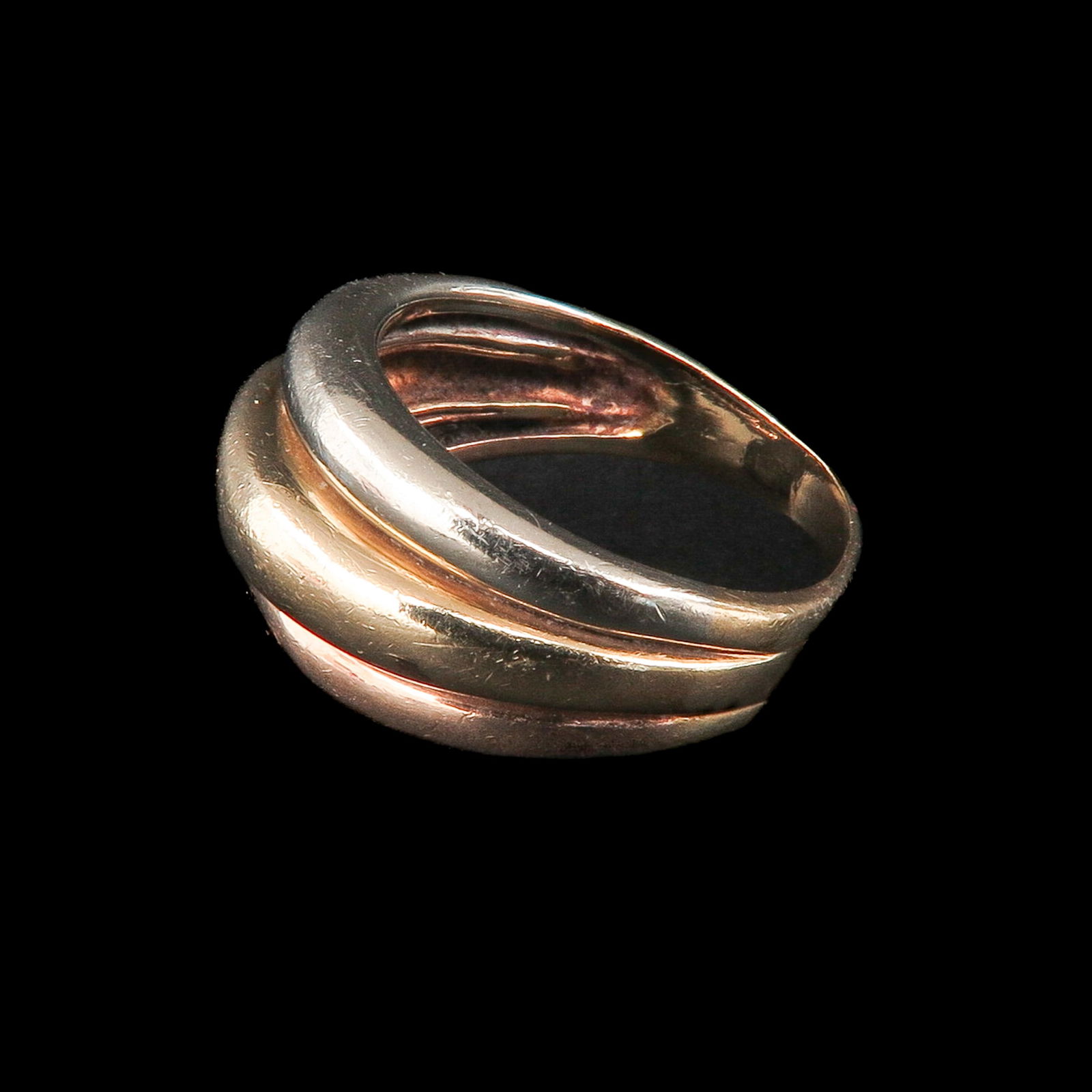 A Ladies 14KG Ring (1 of 4)