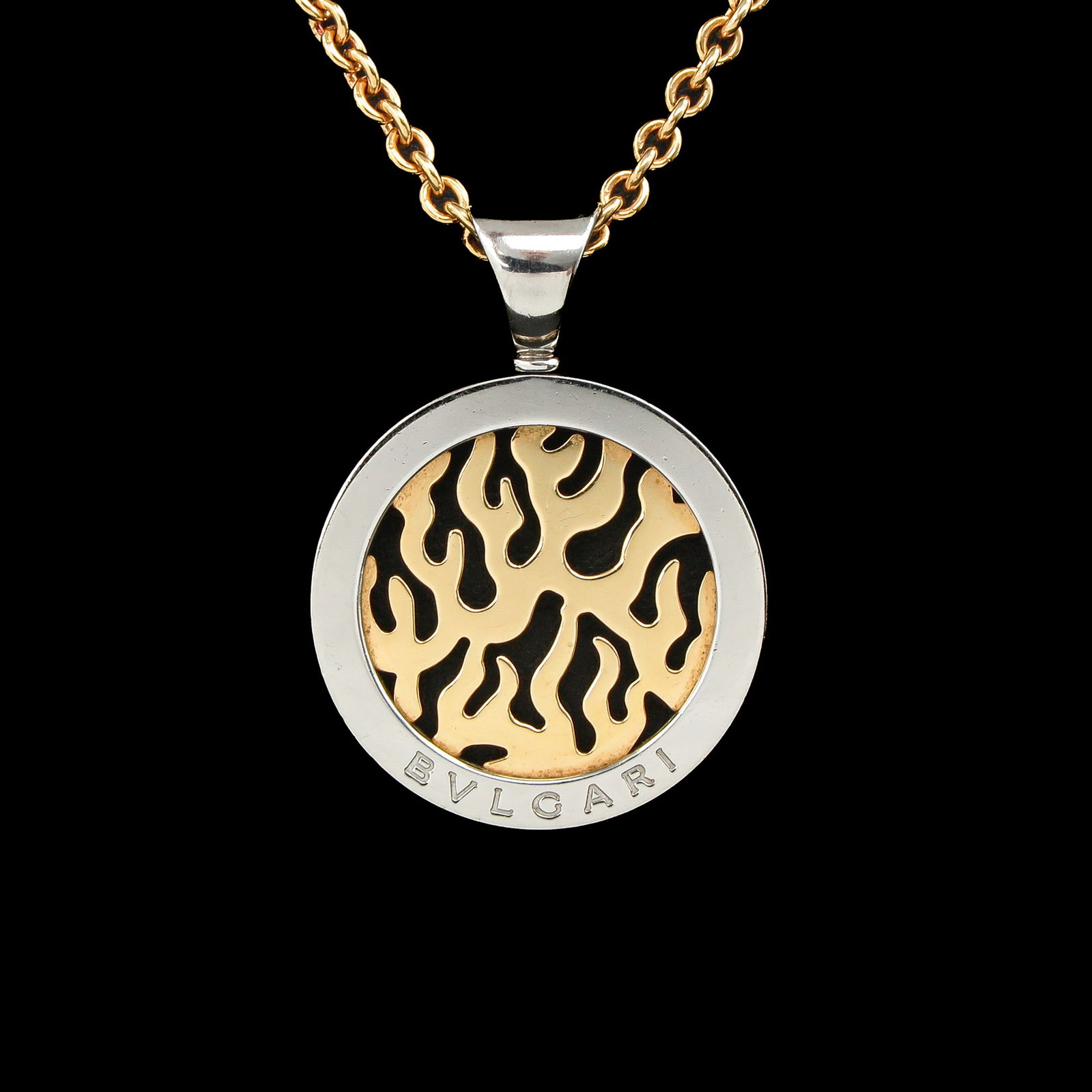 An 18KG Bulgari Necklace and Pendant (1 of 6)