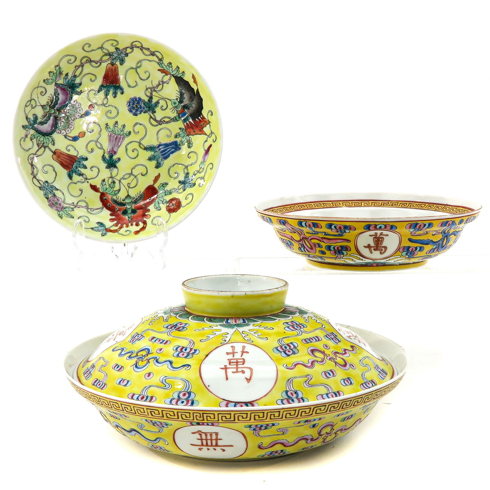 A Group of Porcelain (1 of 10)