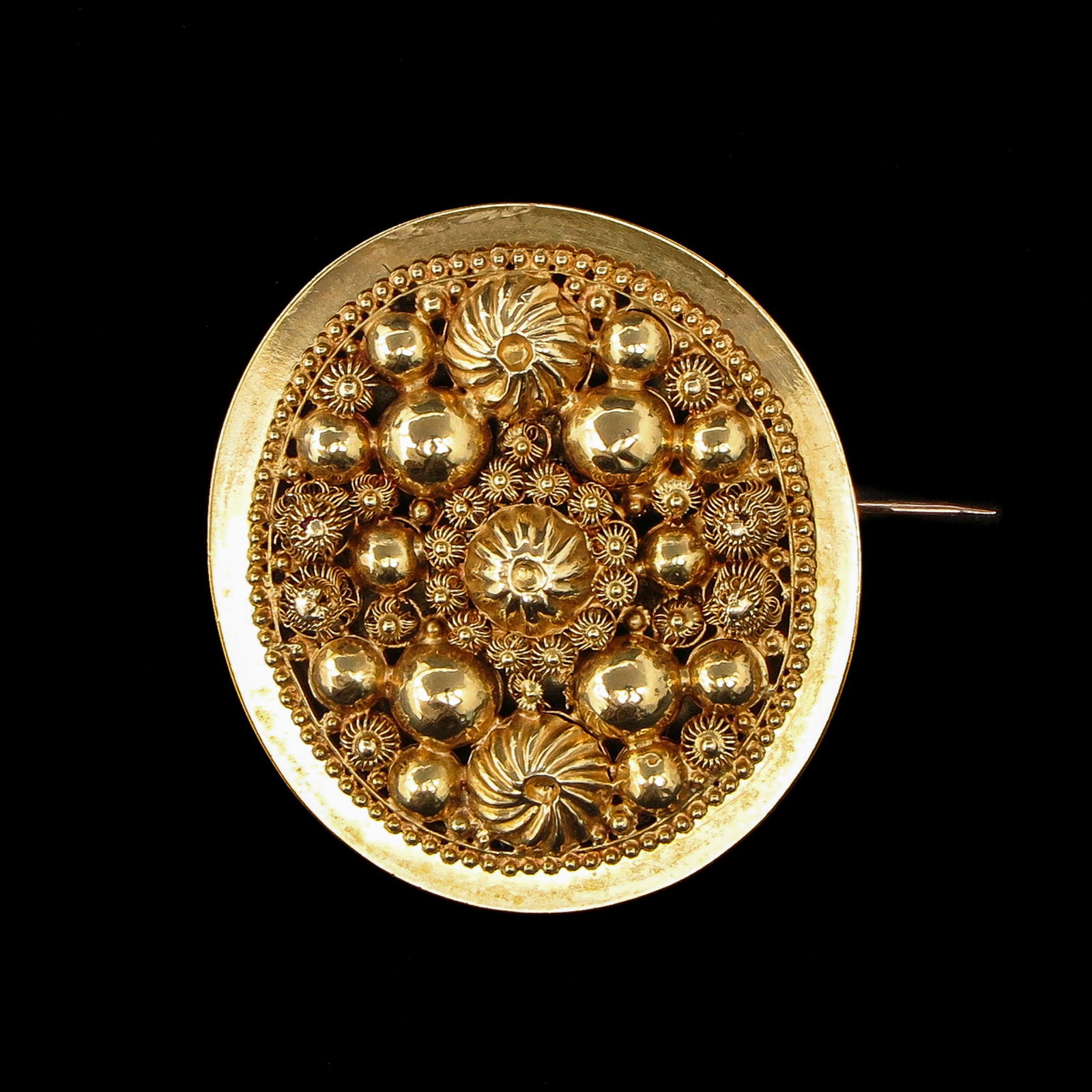 A 14KG Brooch (1 of 3)