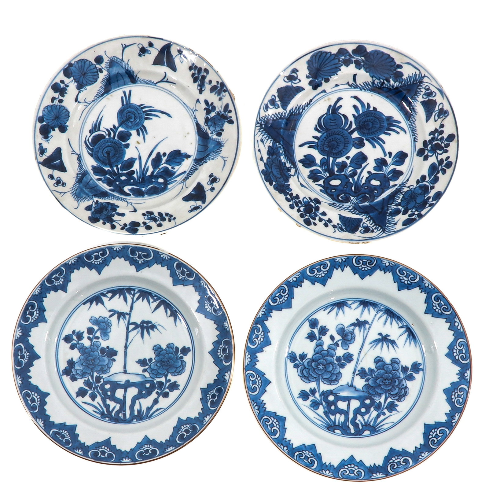 A Group of 2 Pair of Blue and White Plates: Including 18th Century, 23 cm. in diameter, chip and hairline.