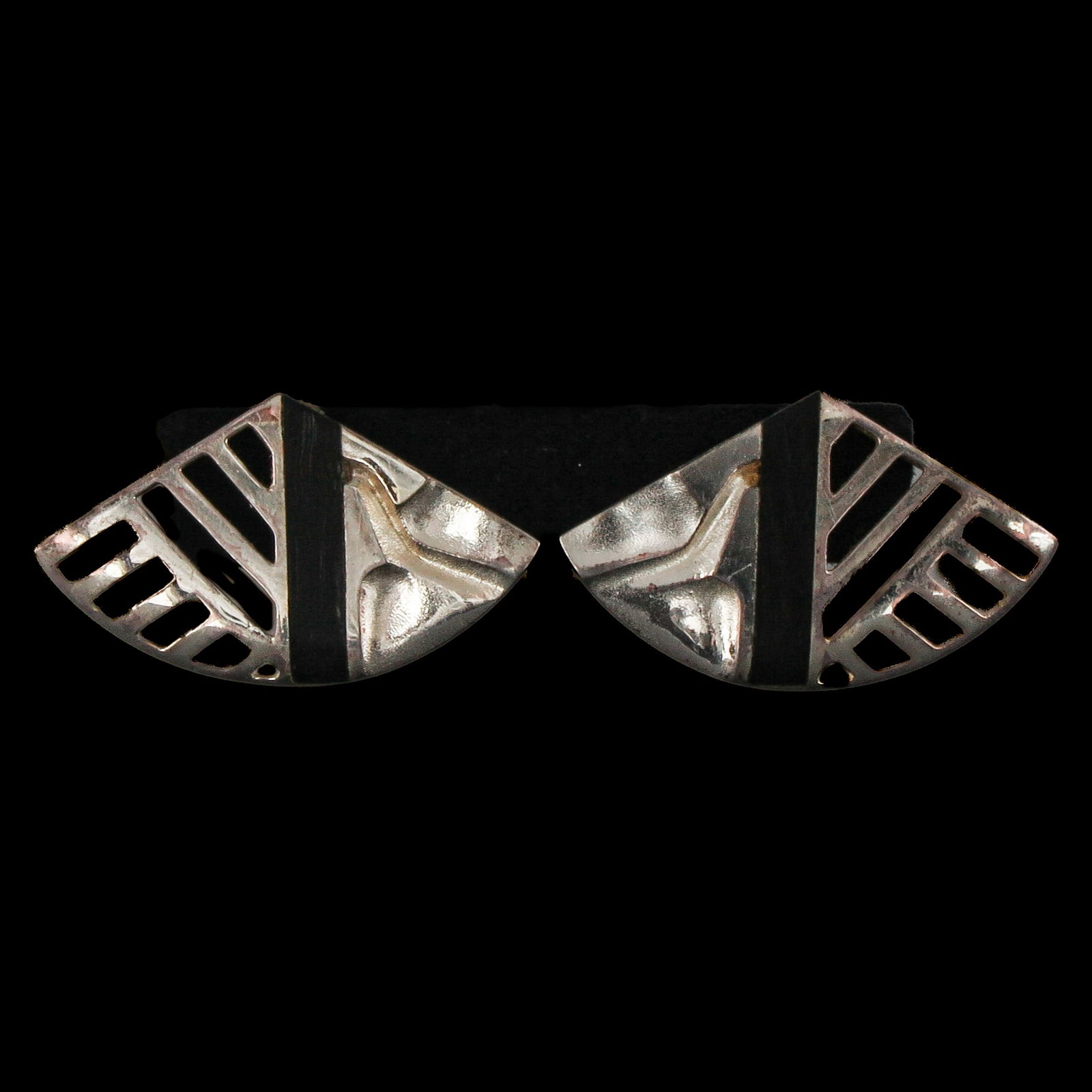 A Pair of Lapponia Earrings: Earrings, Lapponia, sterling silver, designed by Zoltan Popovits, Zanzibar model, from the 1980s, 26 x 44 mm.