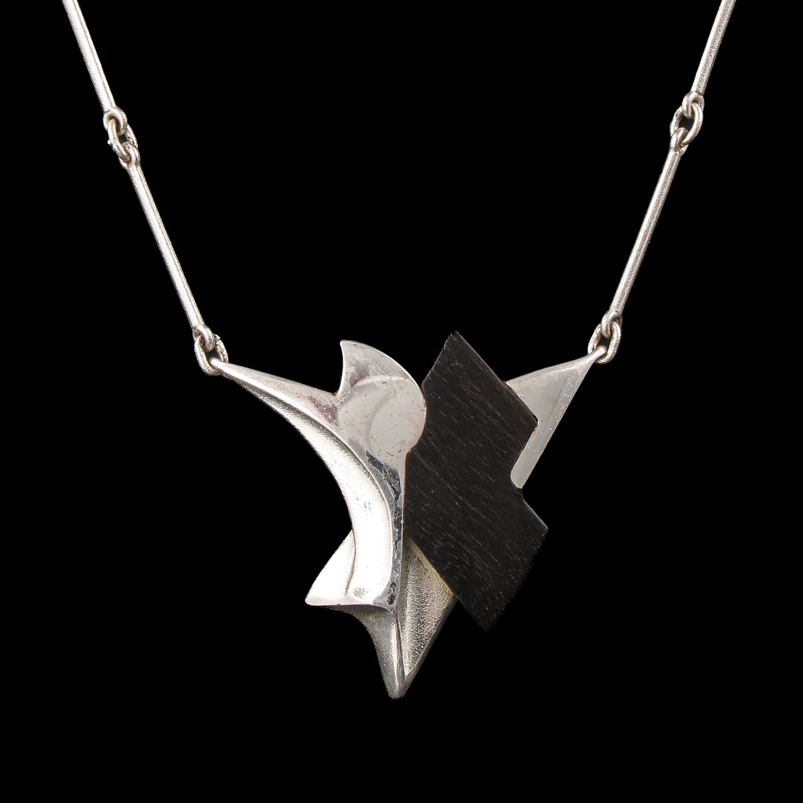 A Lapponia Necklace (1 of 5)