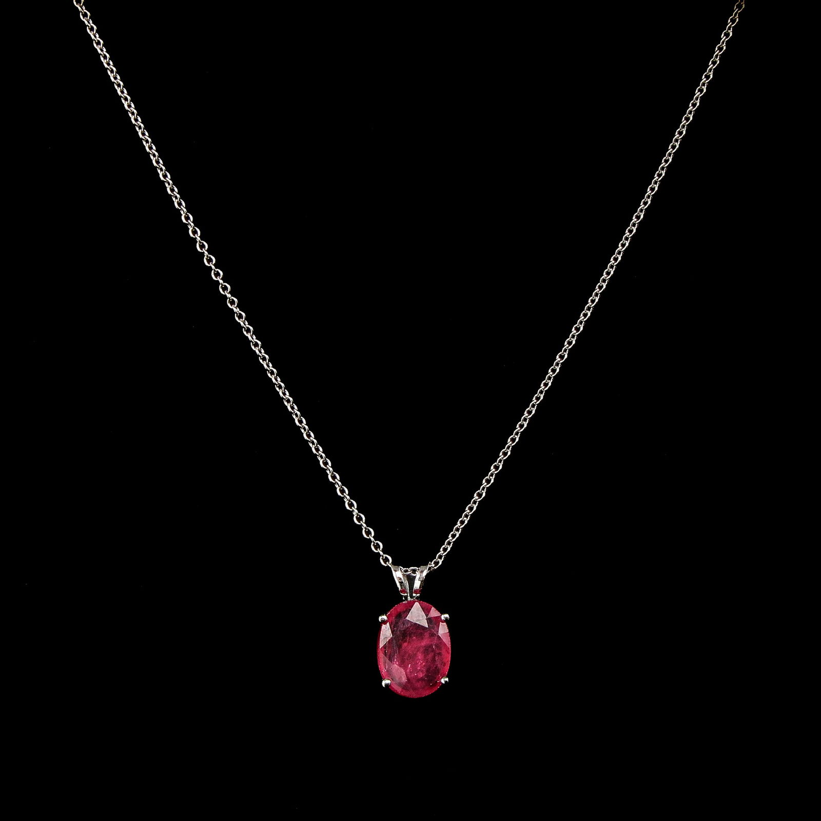 A 14KG Necklace with Ruby Pendant (1 of 7)