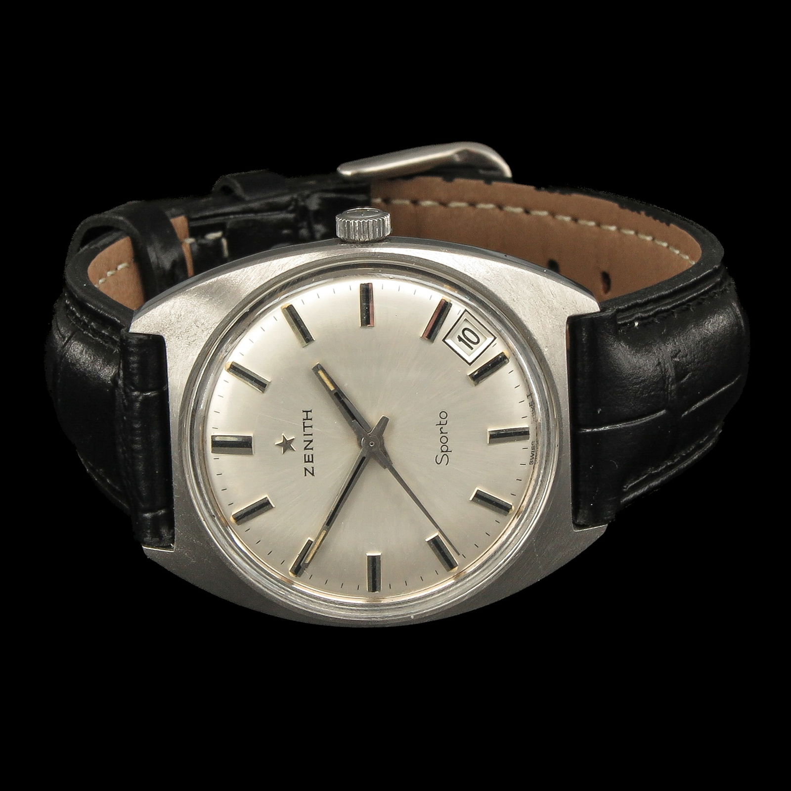 A Mens Zenith Watch: Zenith, Sporto, on a black leather strap, case diameter 35 mm.