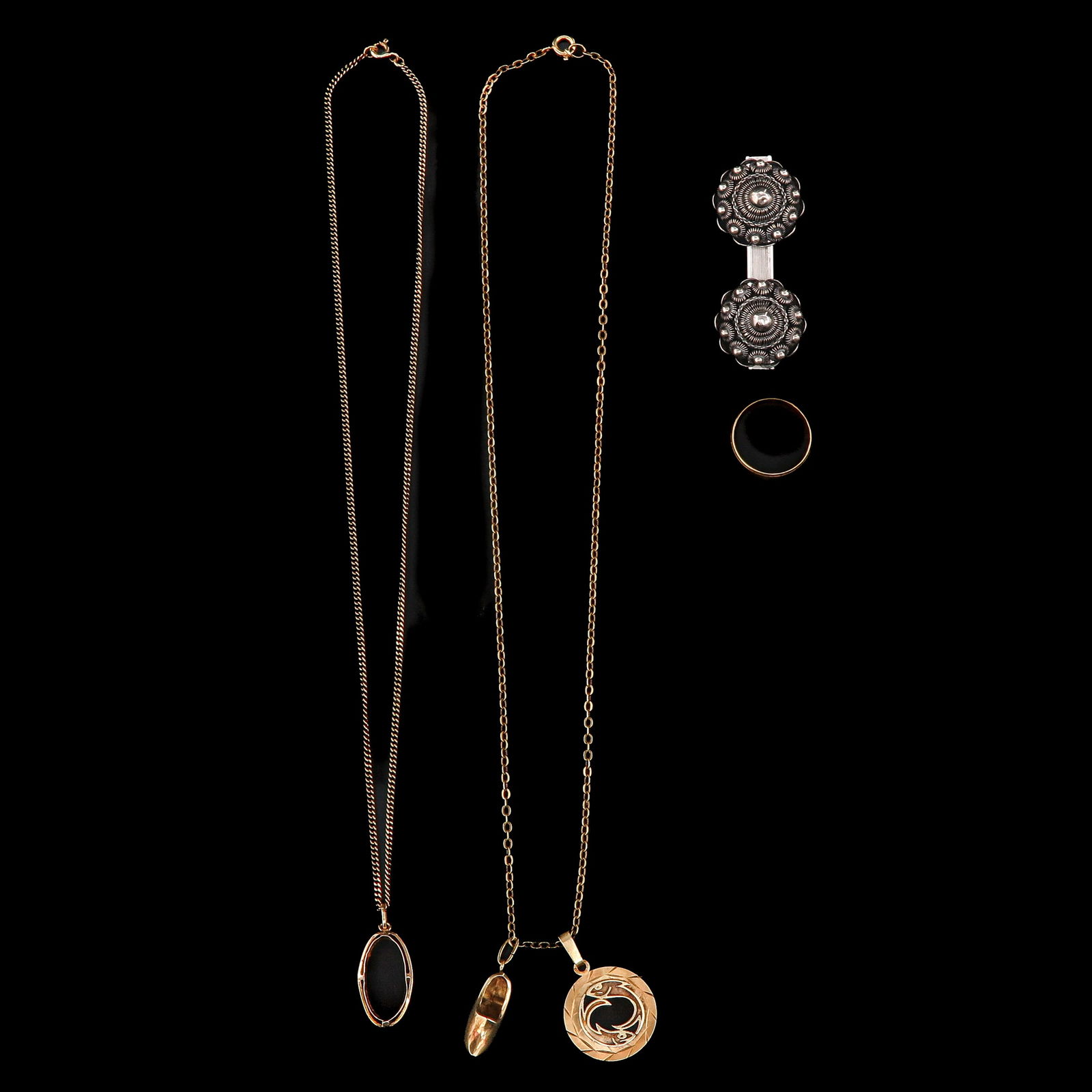 A Group of Jewelry (1 of 9)