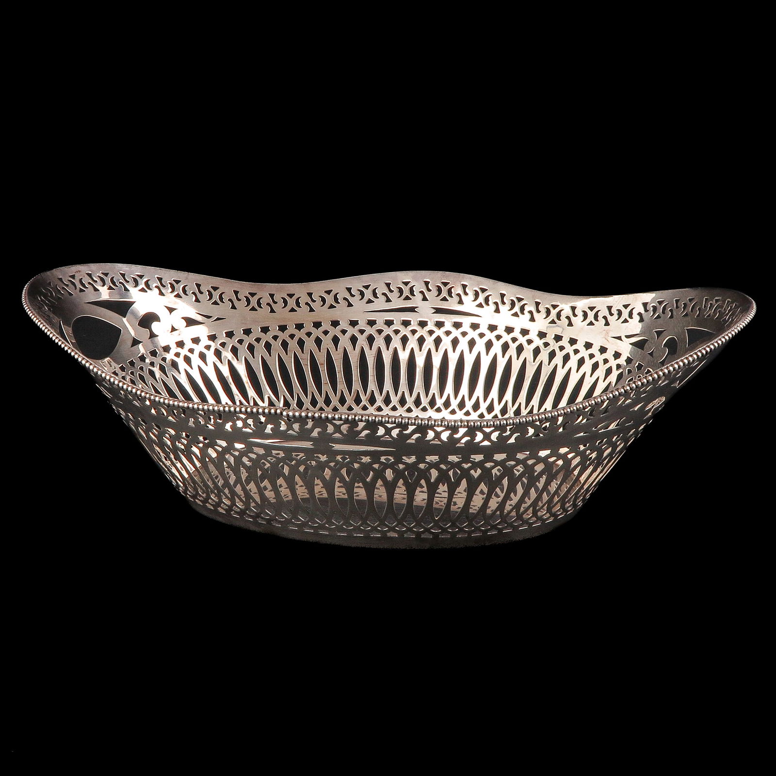 A Silver Bread Basket (1 of 8)