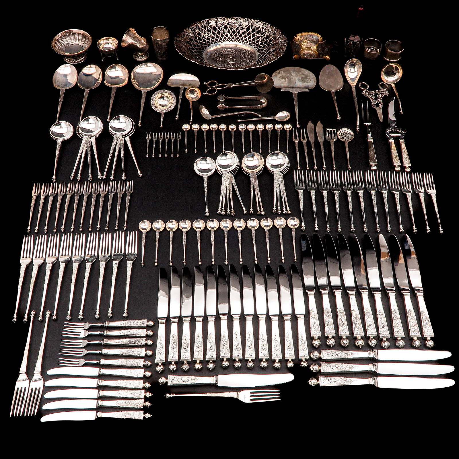 A Silver Cutlery Set (1 of 10)