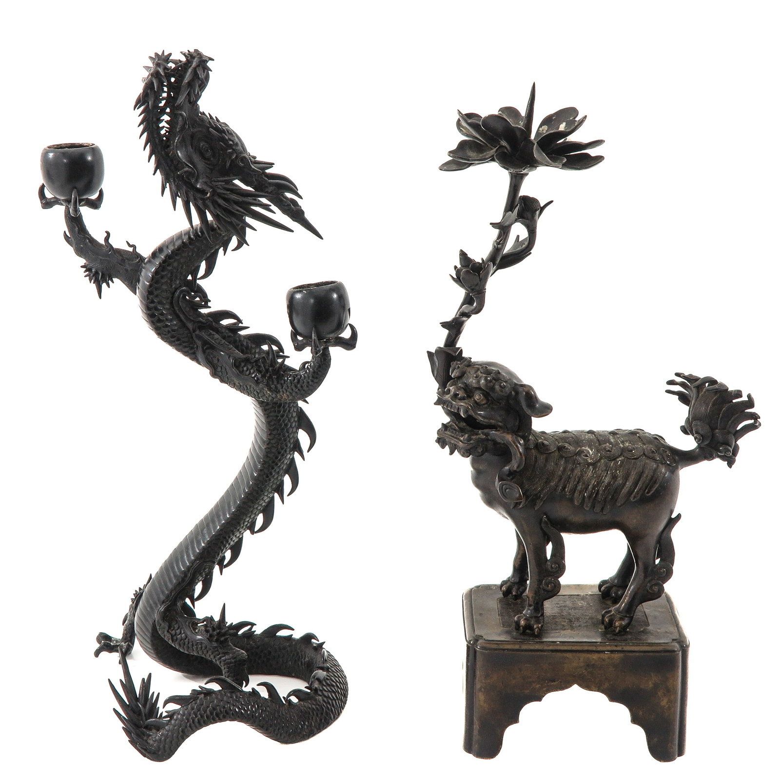 A Lot of 2 Bronze Sculptures: Including a temple lion and a dragon 60 cm. tall.