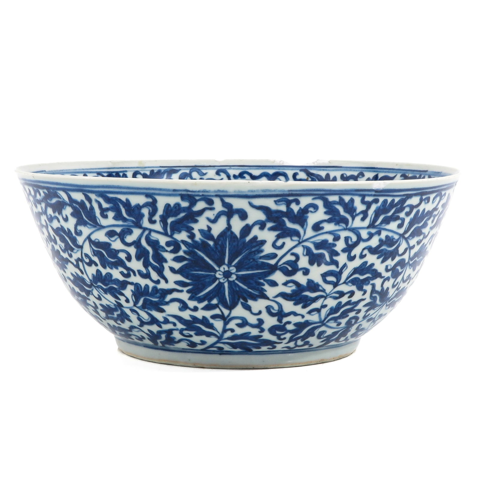 A Blue and White Serving Bowl (1 of 6)