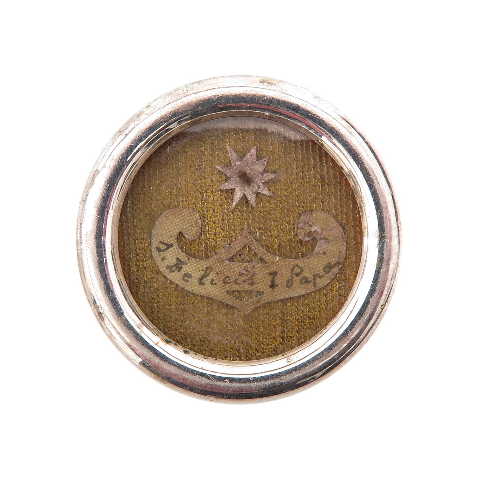 A Sealed Theca: Containing a relic of Saint Felix I, pope and martyr (patron of the papacy and the truth of the faith), diameter 4 cm. With certificate. You are purchasing the theca; the relics are a gift.