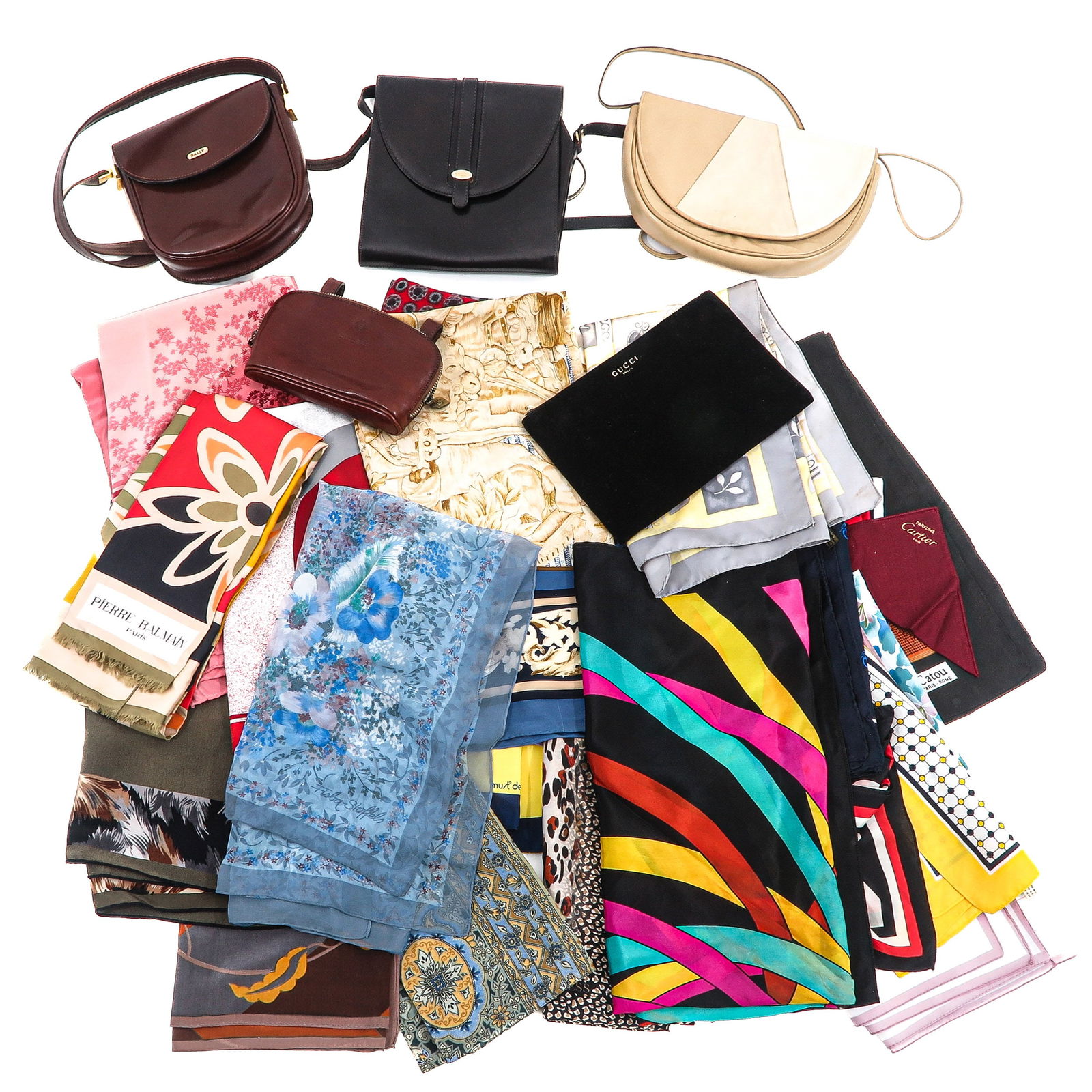 A Collection of Accessoreis (1 of 7)