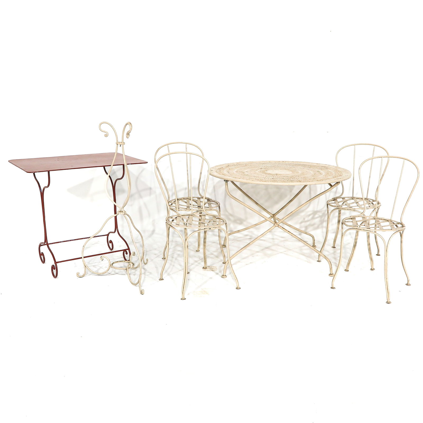 A Group of Garden Furniture (1 of 10)