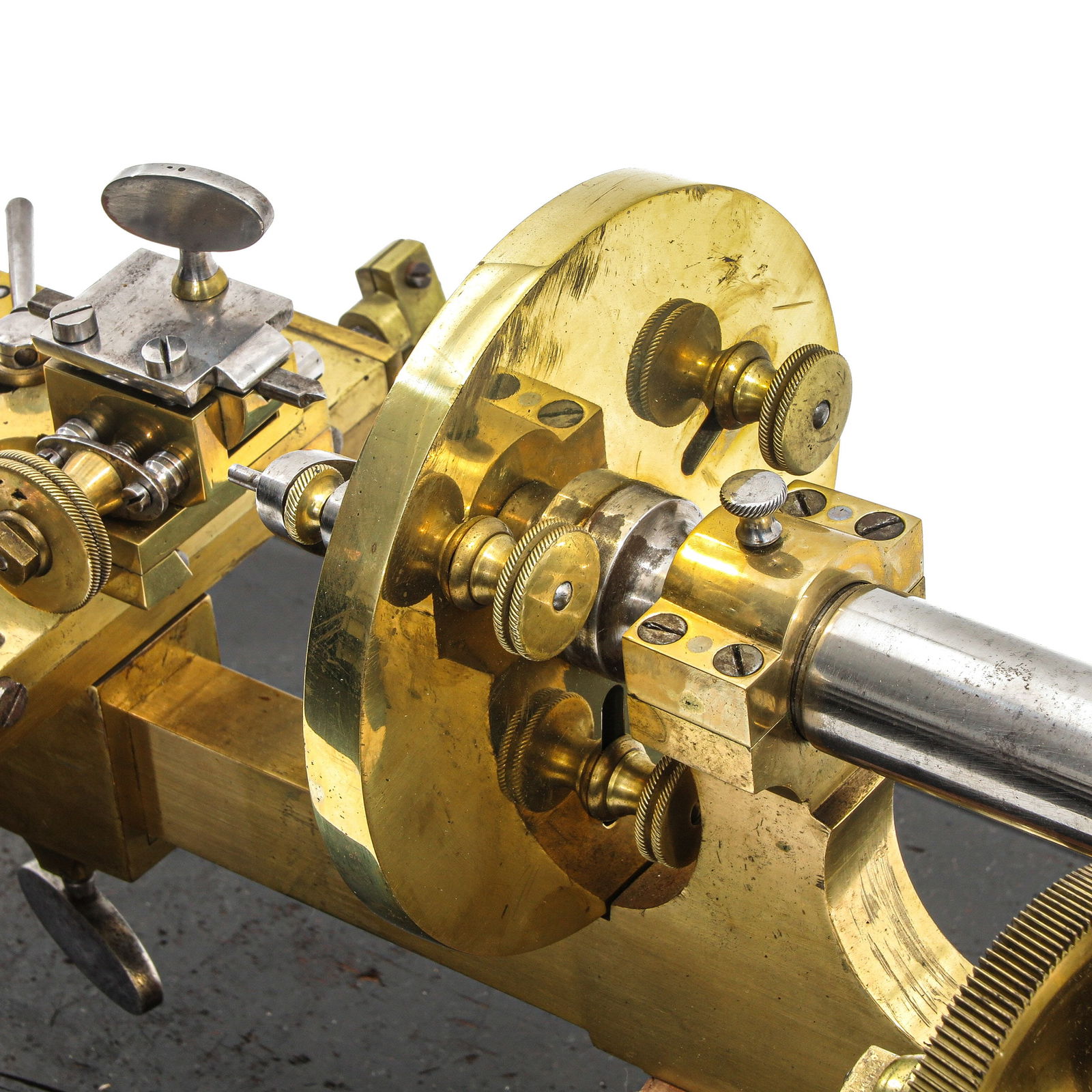A Precision Lathe - 7