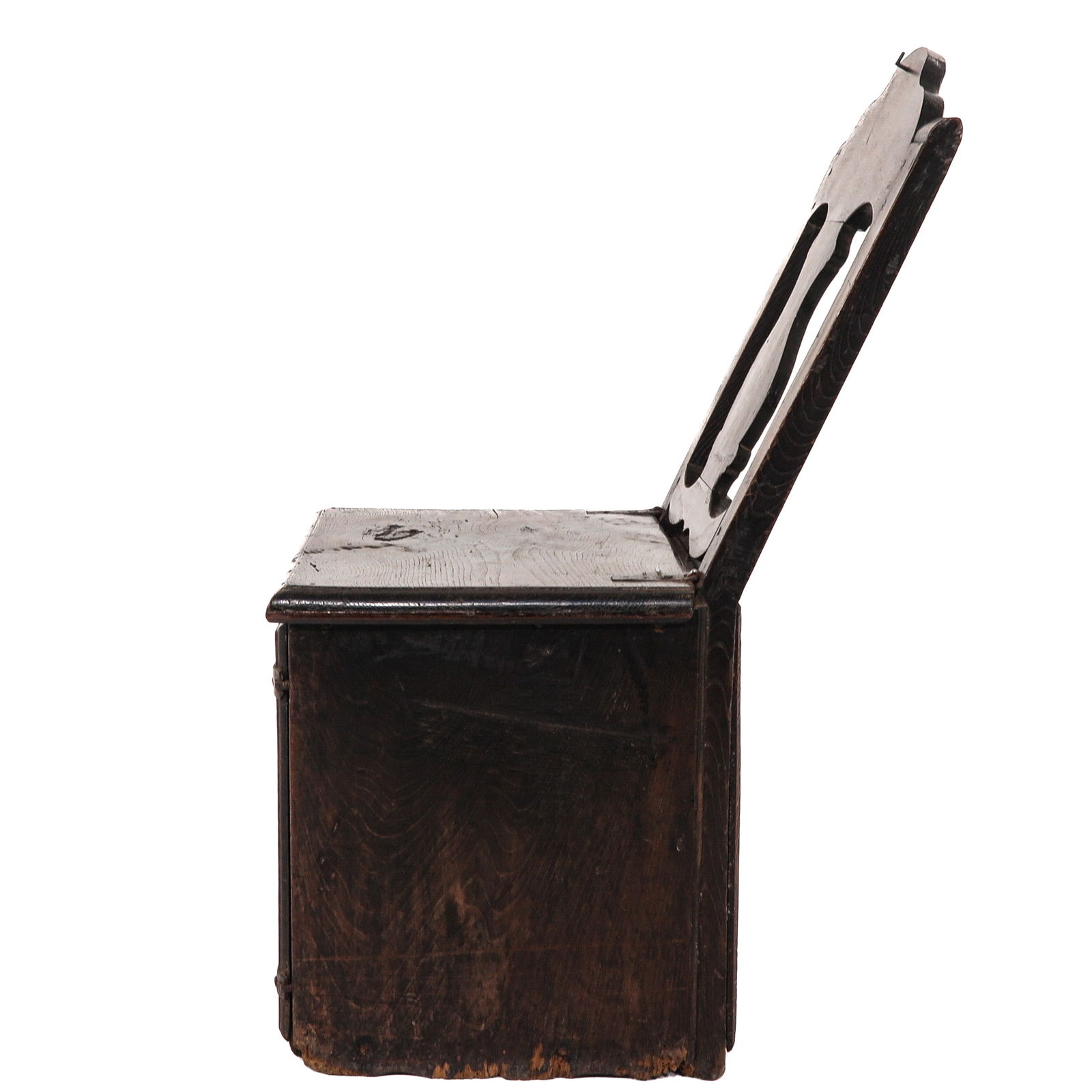 An Antique Commode - 2