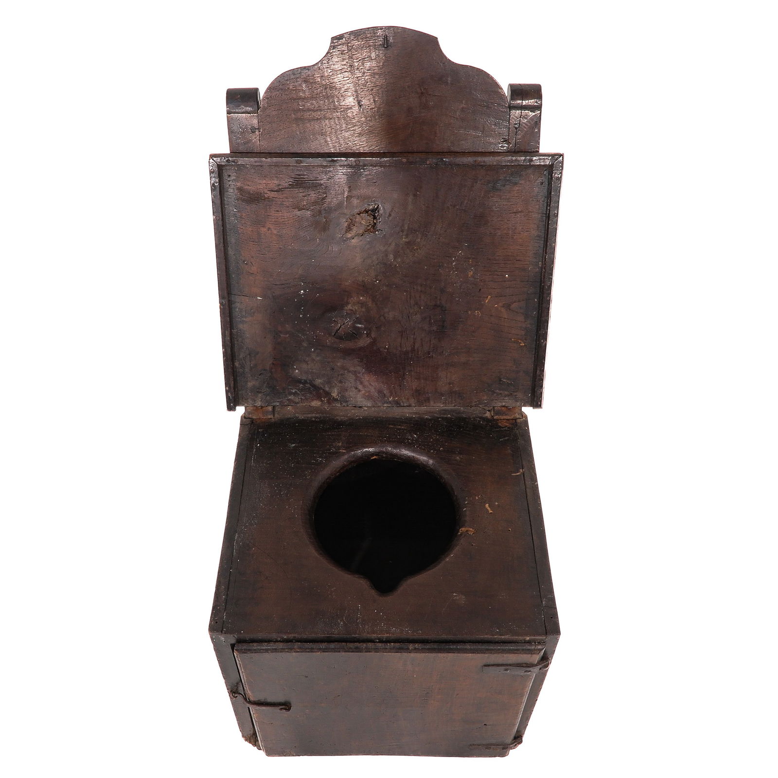 An Antique Commode - 6