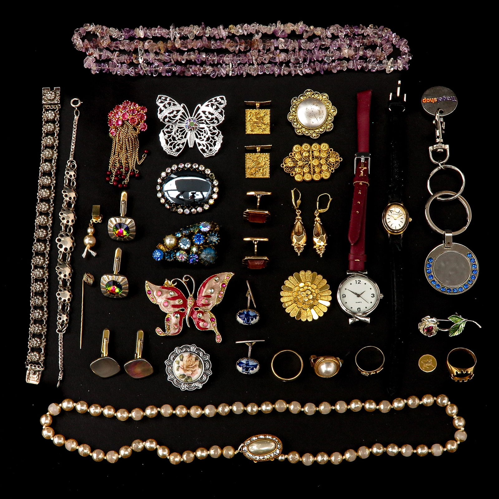 A Large Collection of Jewelry: With various jewelry, including 14-karat gold.