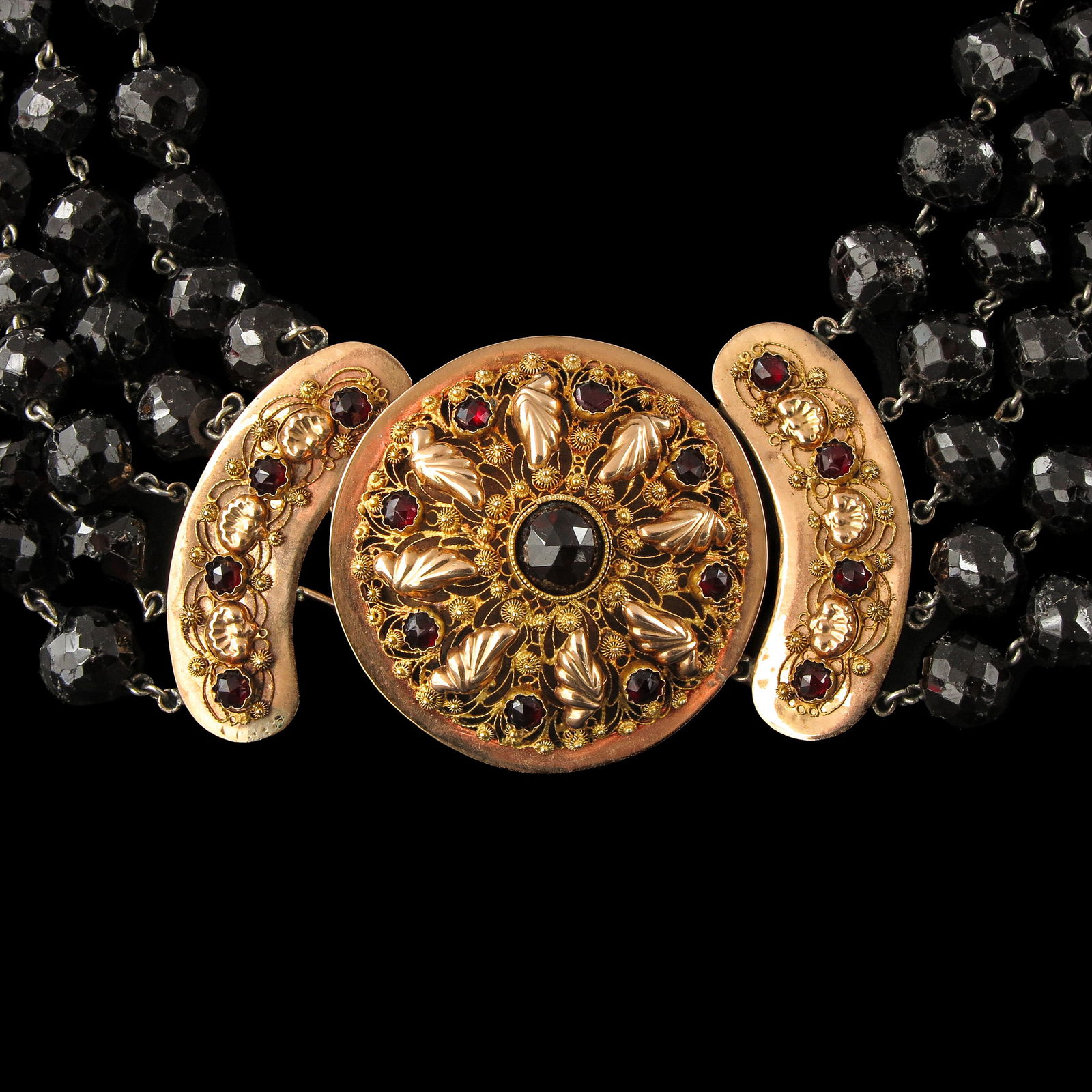 A 5 Strand Garnet Necklace (1 of 9)