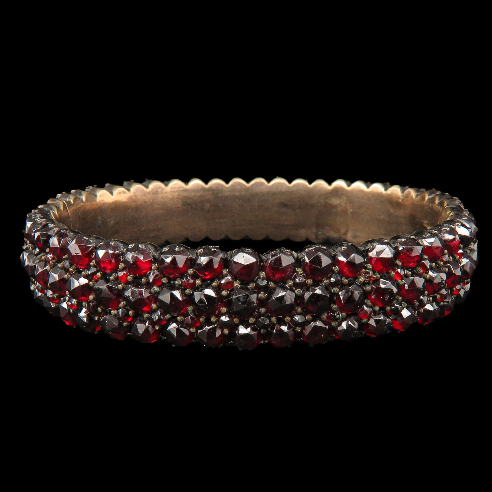 An Antique Garnet Bracelet (1 of 4)