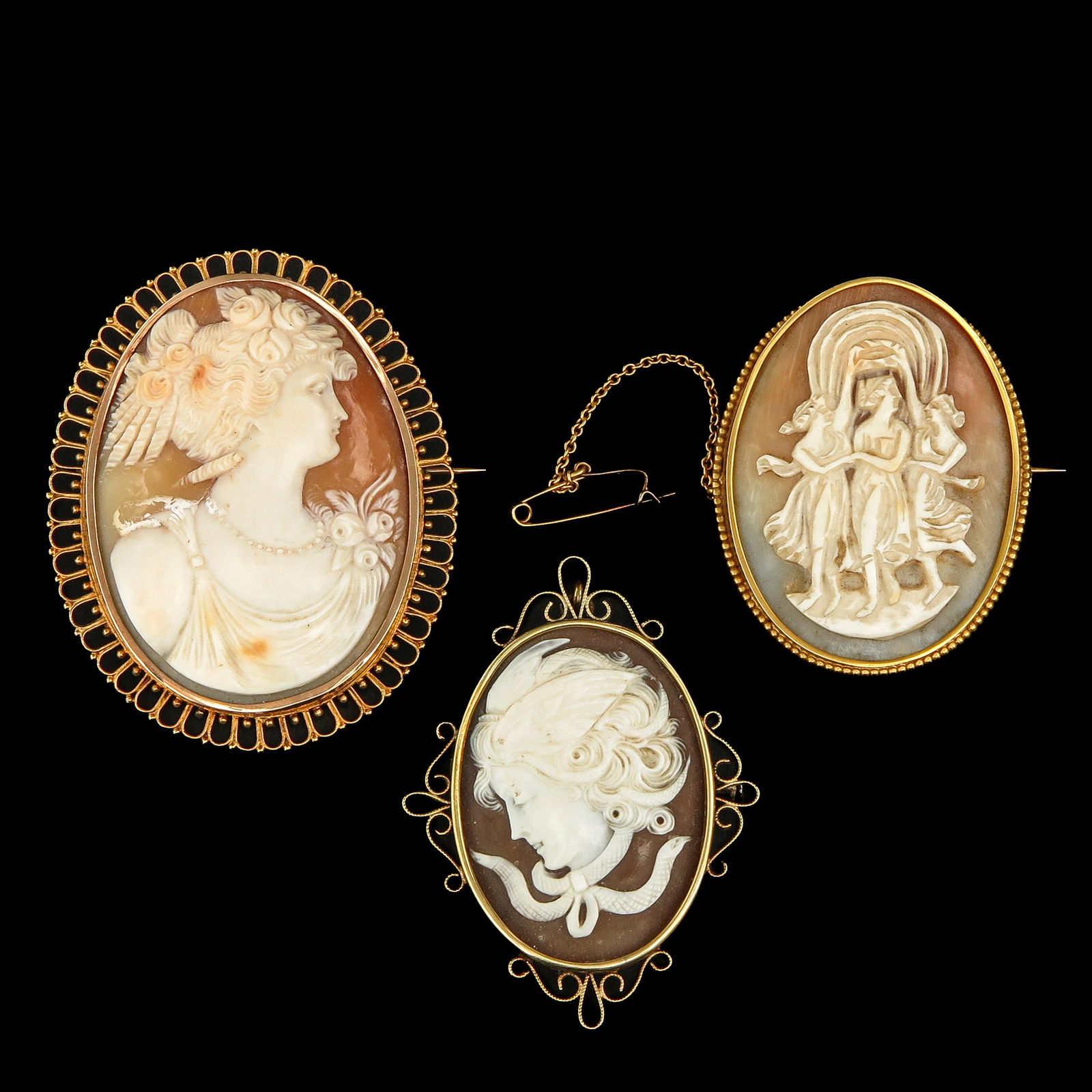 A Lot of 3 Carved Cameo Brooches (1 of 5)