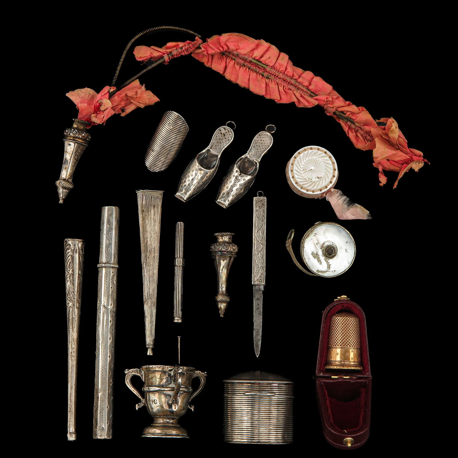 A Collection of Sewing Items: Sewing kits, including a 14-carat gold thimble in a case.