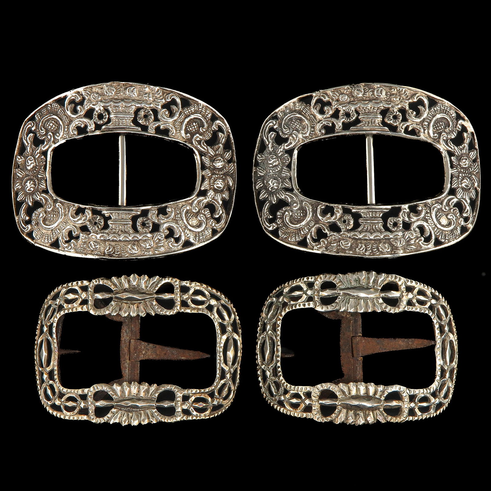 A Lot of 2 Silver Shoe Buckles (1 of 6)
