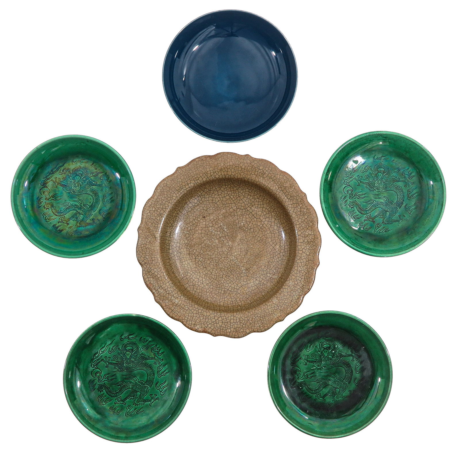 A Collection of 6 Stoneware Dishes (1 of 8)