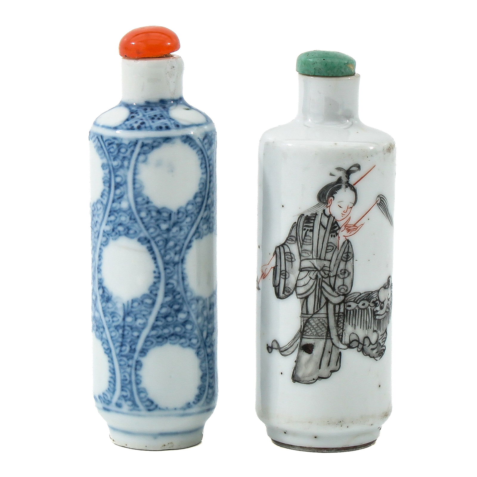 A Lot of 2 Snuff Bottles (1 of 6)