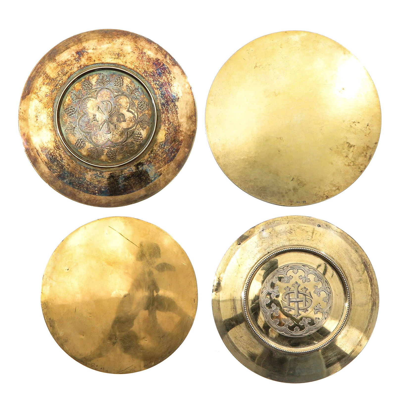 A Group of 4 Patens: Consisting of 4 patens, including 3 silver, diameter 15 cm.
