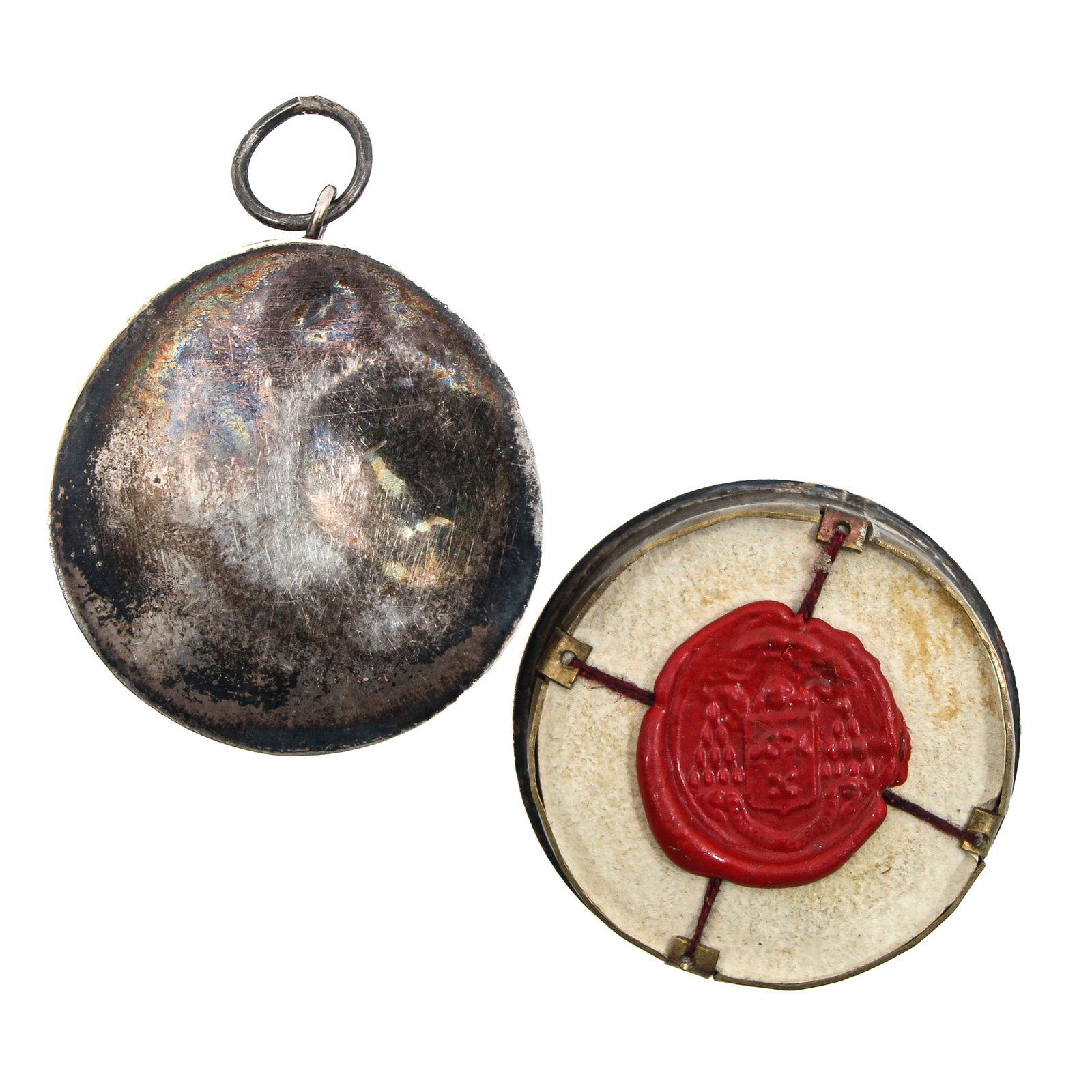 A Sealed Multi-Theca - 2