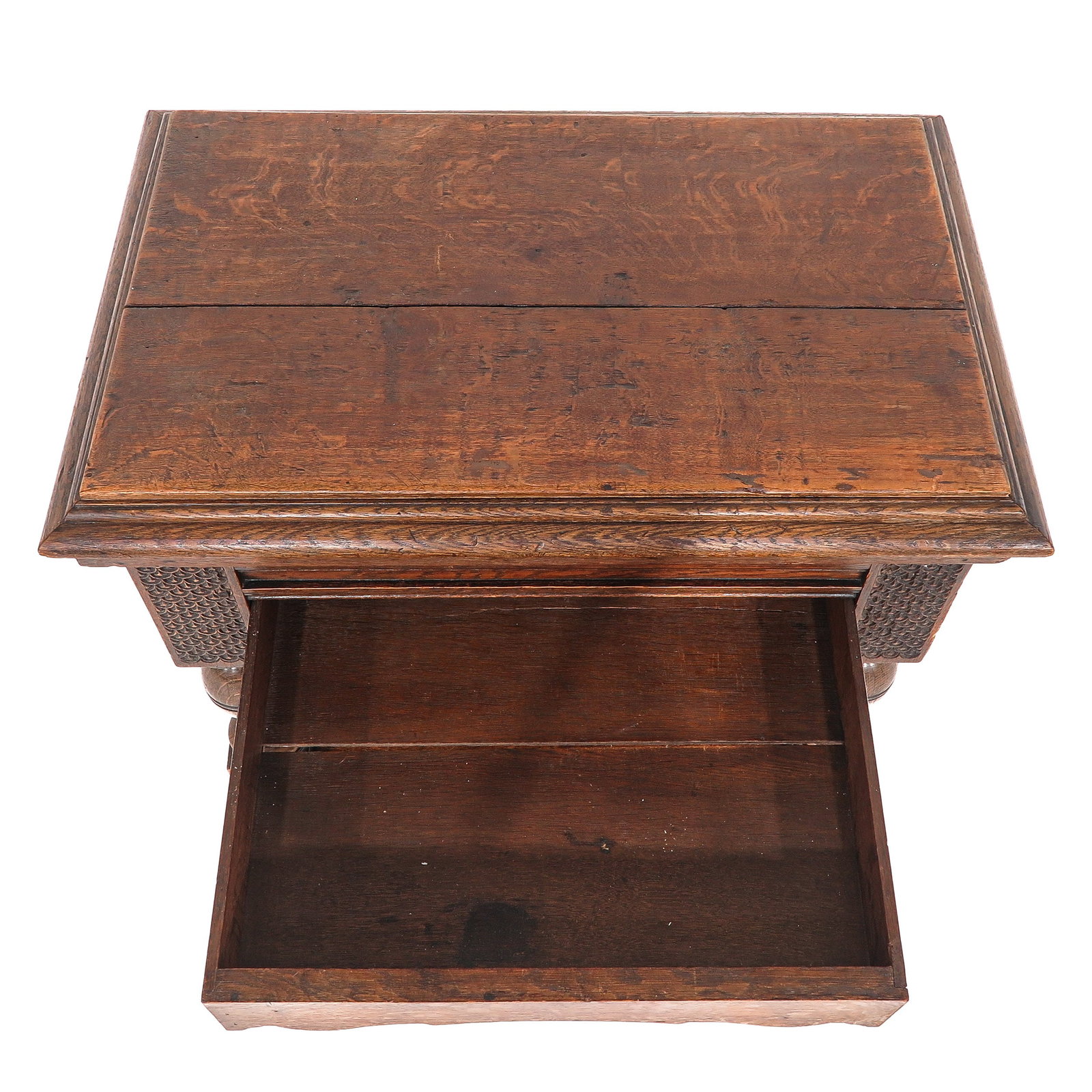 An Antique Table - 6