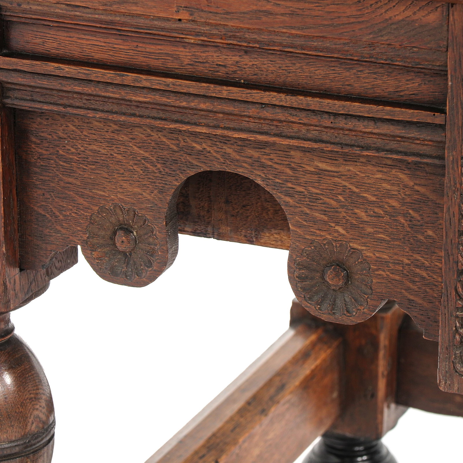An Antique Table - 8