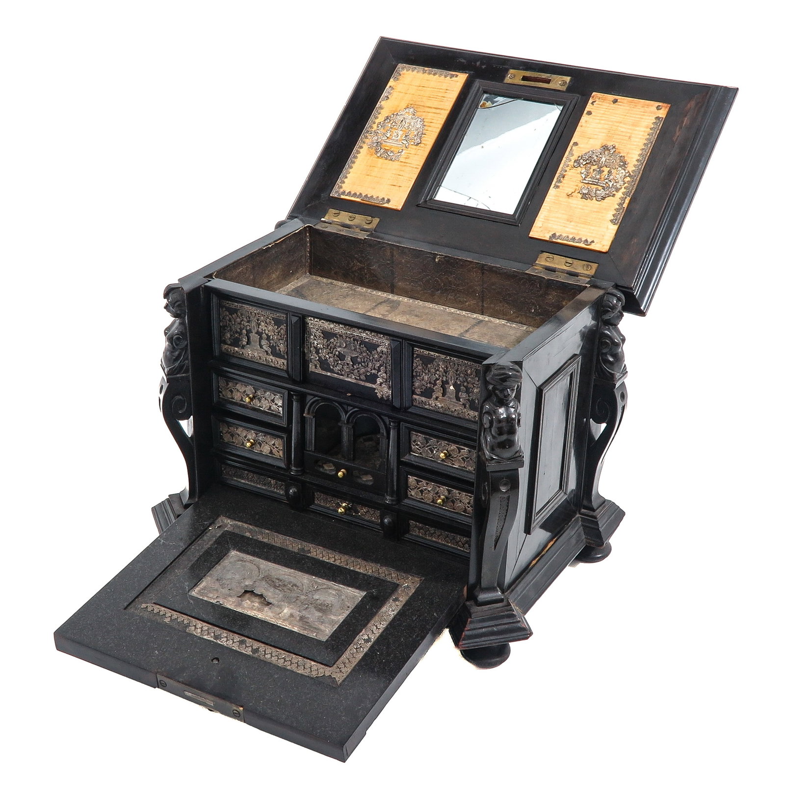 A Fine Jewerly Cabinet (1 of 10)