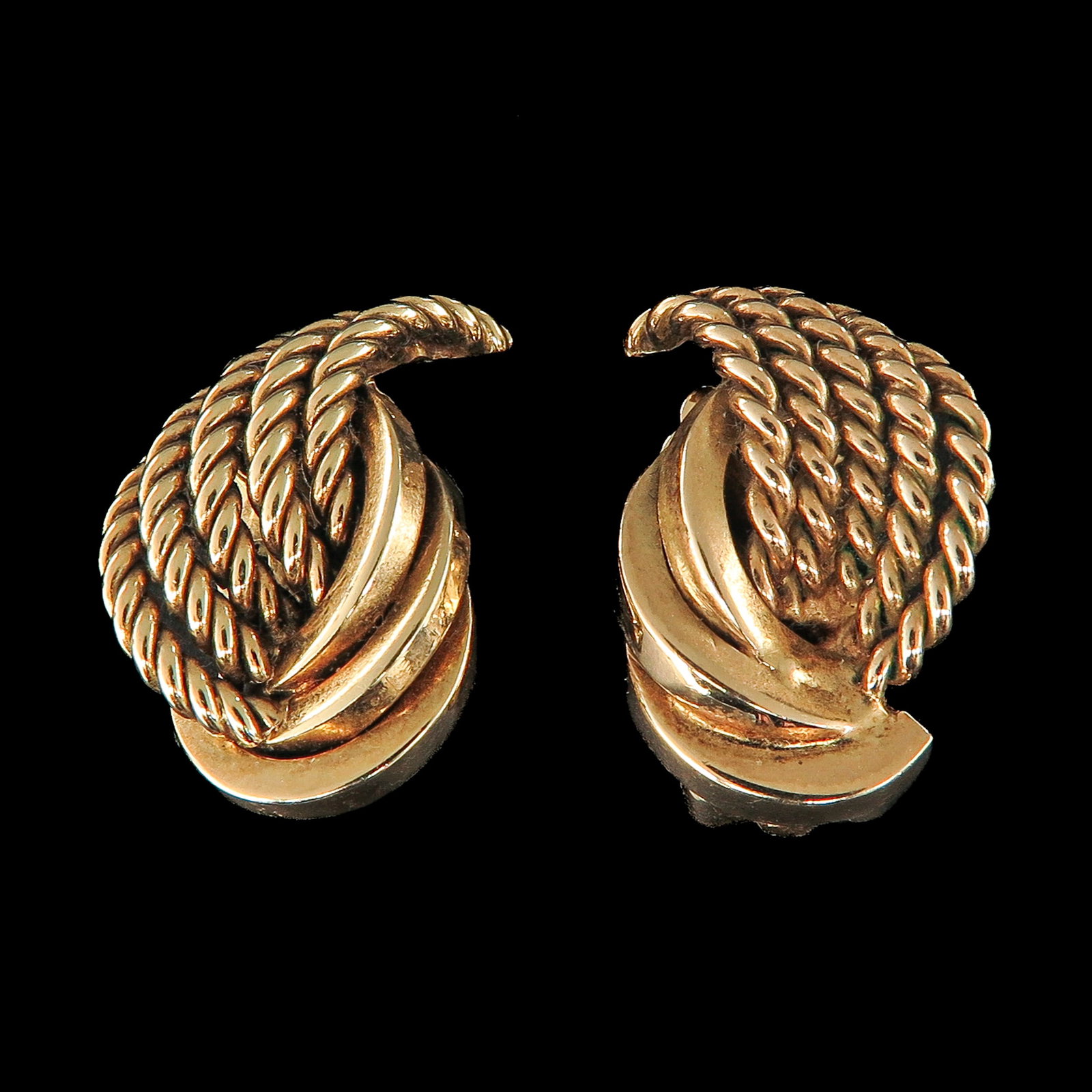 A Pair of 14KG Earrings (1 of 3)