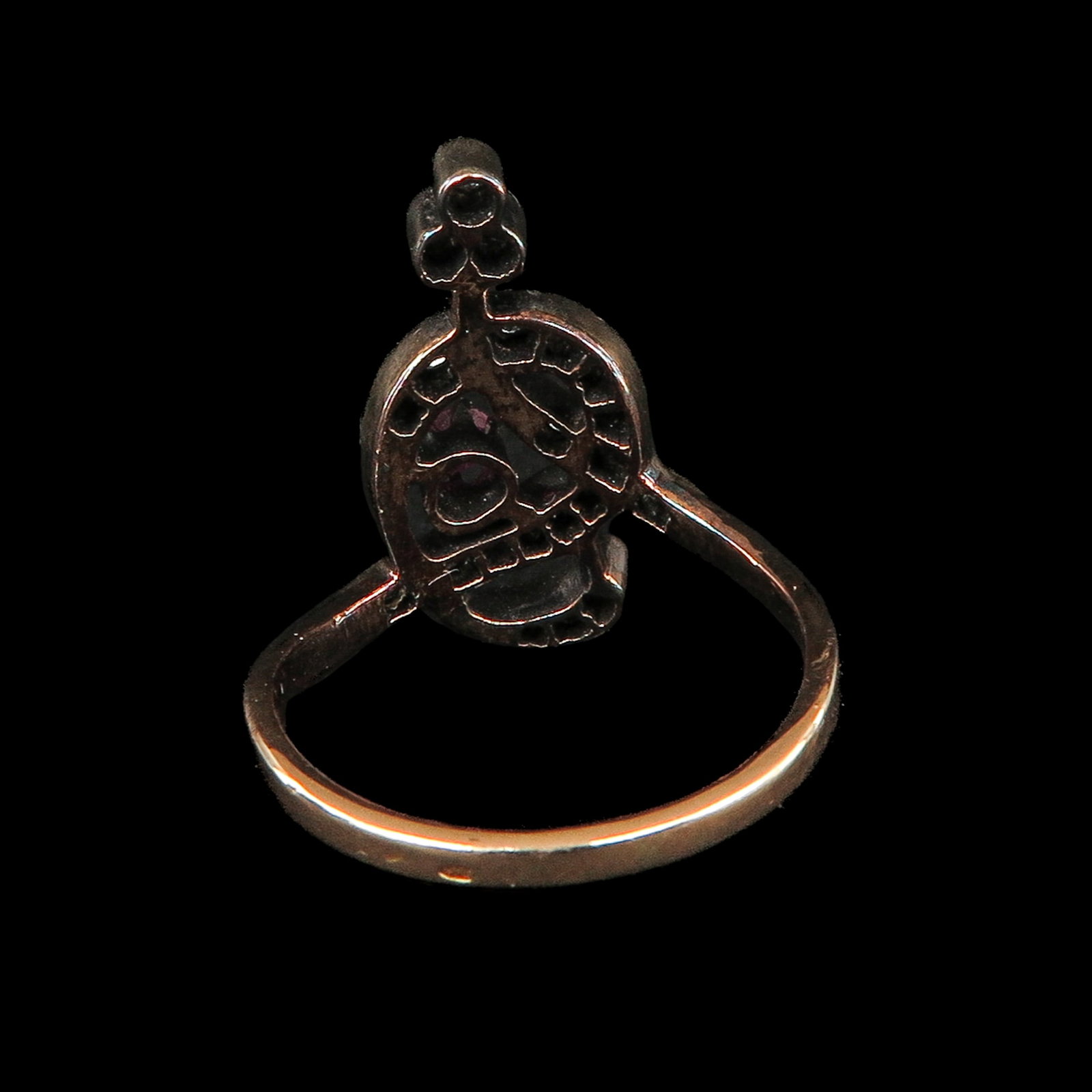 A Ladies Ruby and Diamond Ring - 3