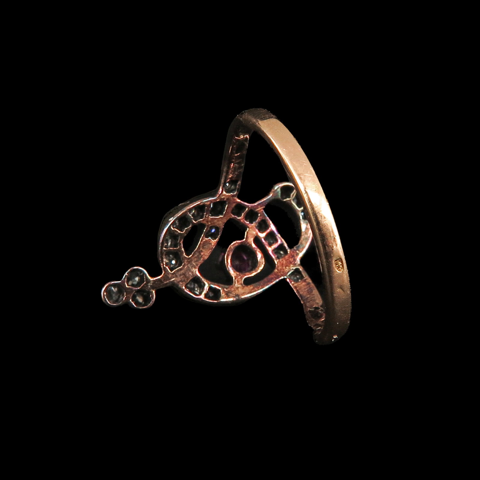 A Ladies Ruby and Diamond Ring - 4