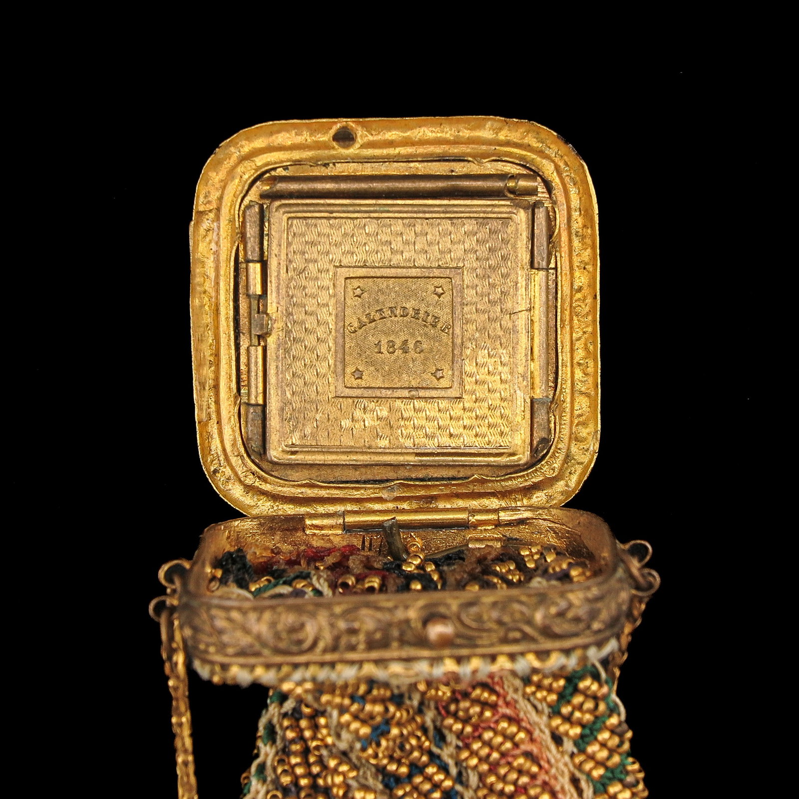 A Chatelaine Purse - 7