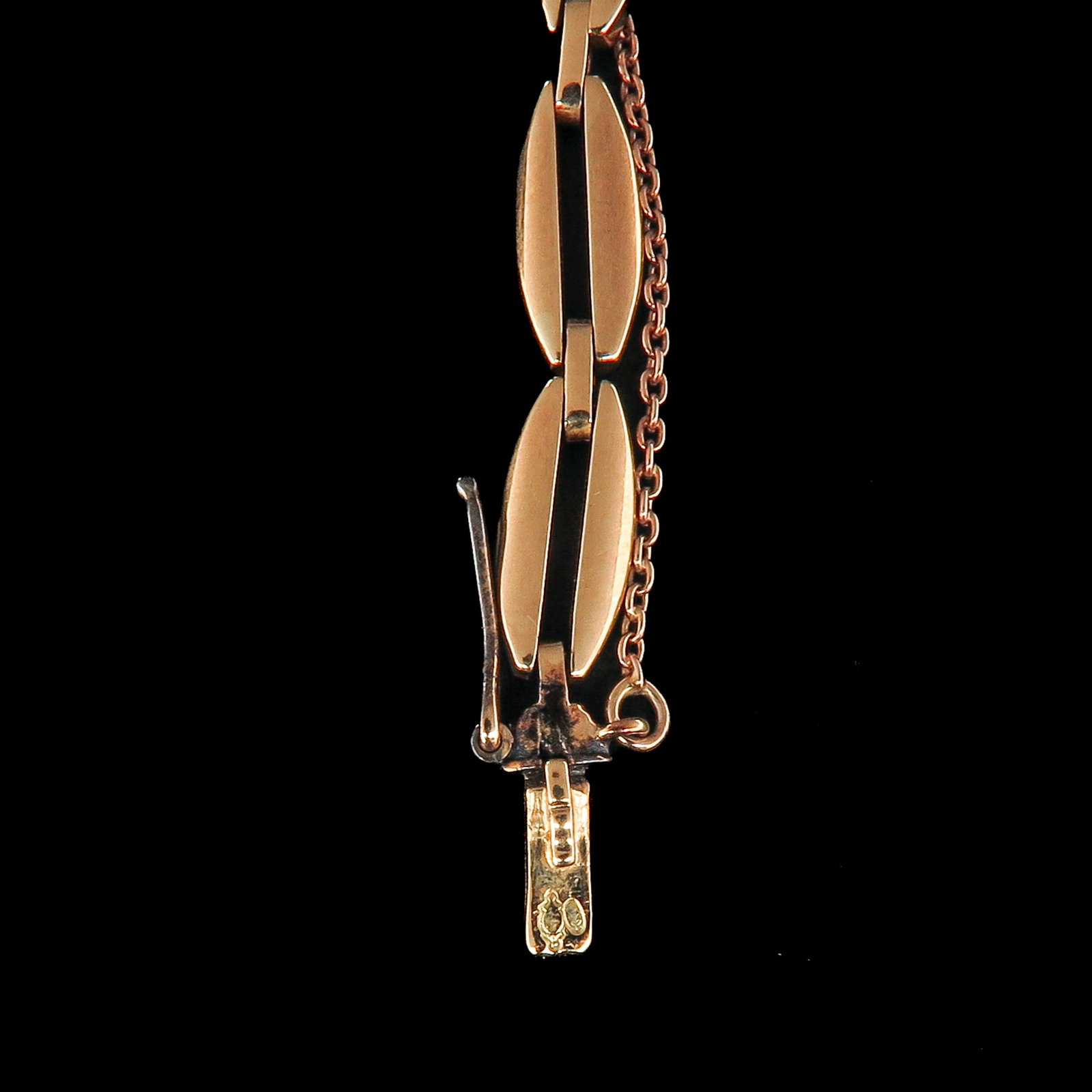 A Diamond and Ruby Bracelet - 5