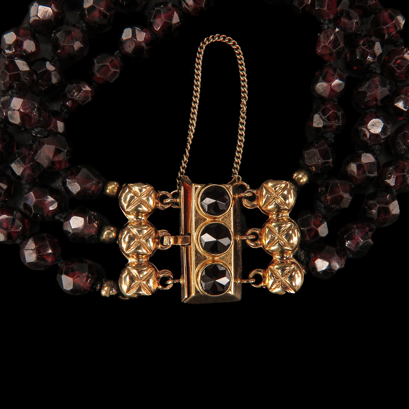 A Garnet Bracelet - 4